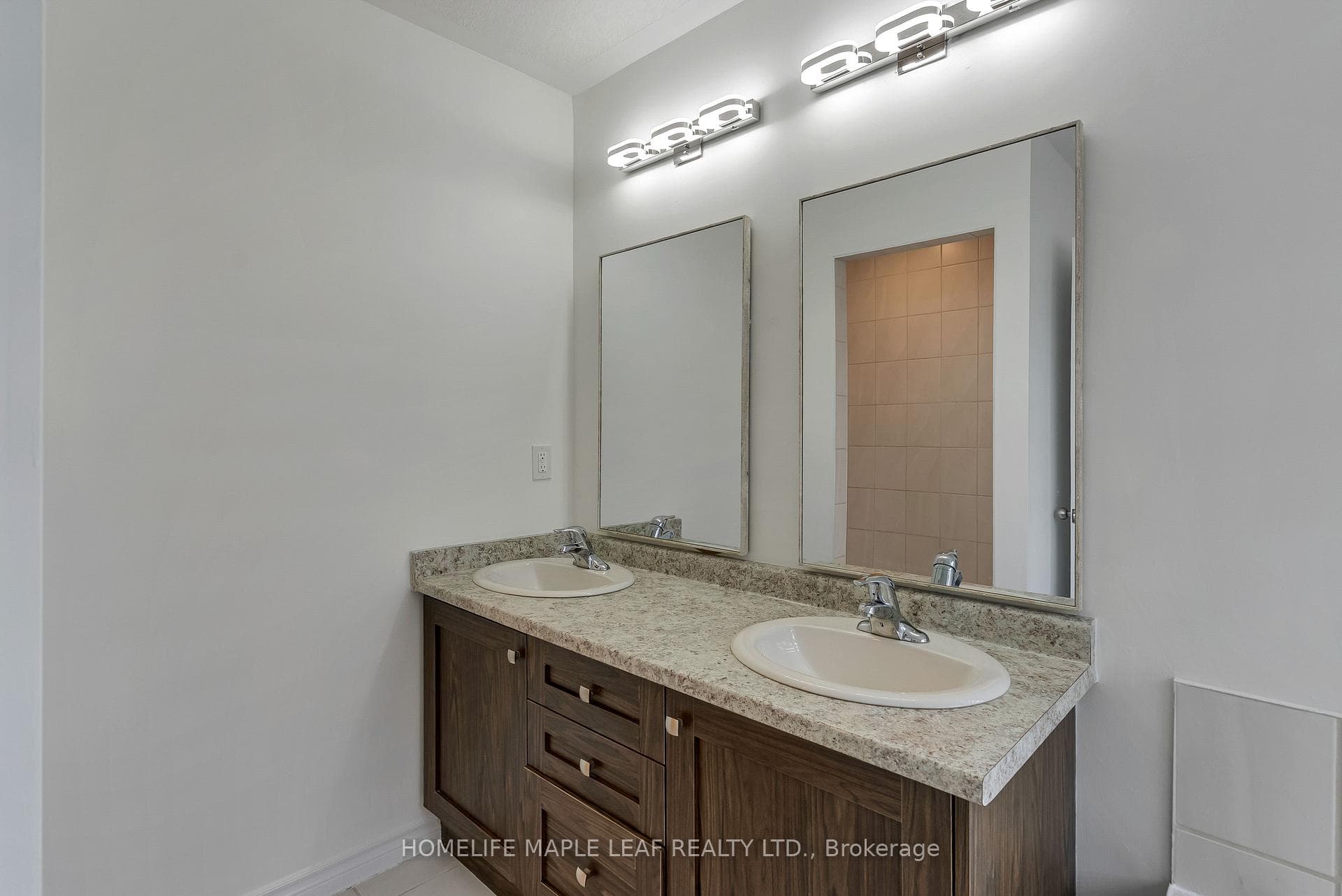2751 Oriole Drive photo 40