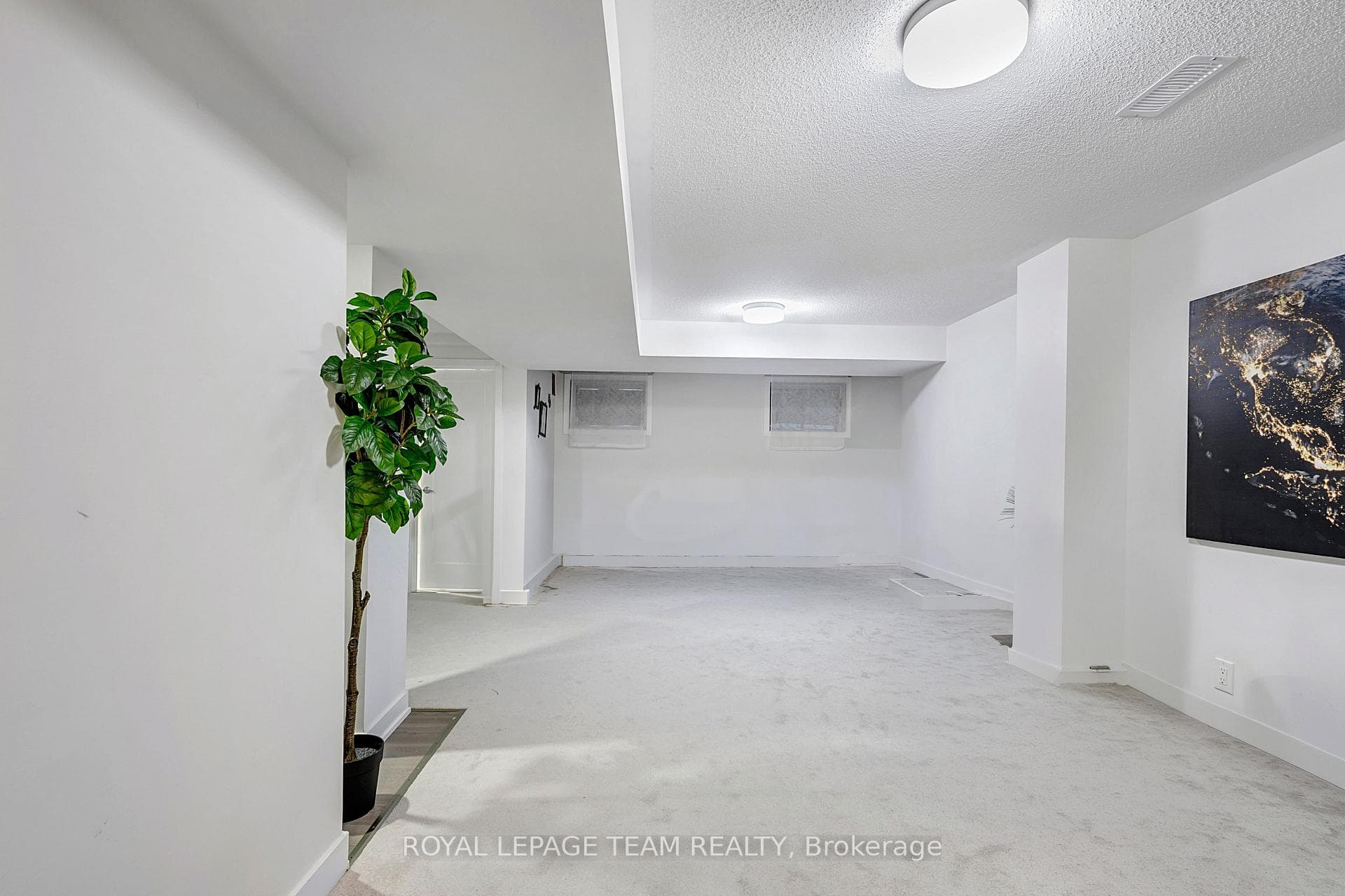 223 Turnbuckle Crescent photo 33