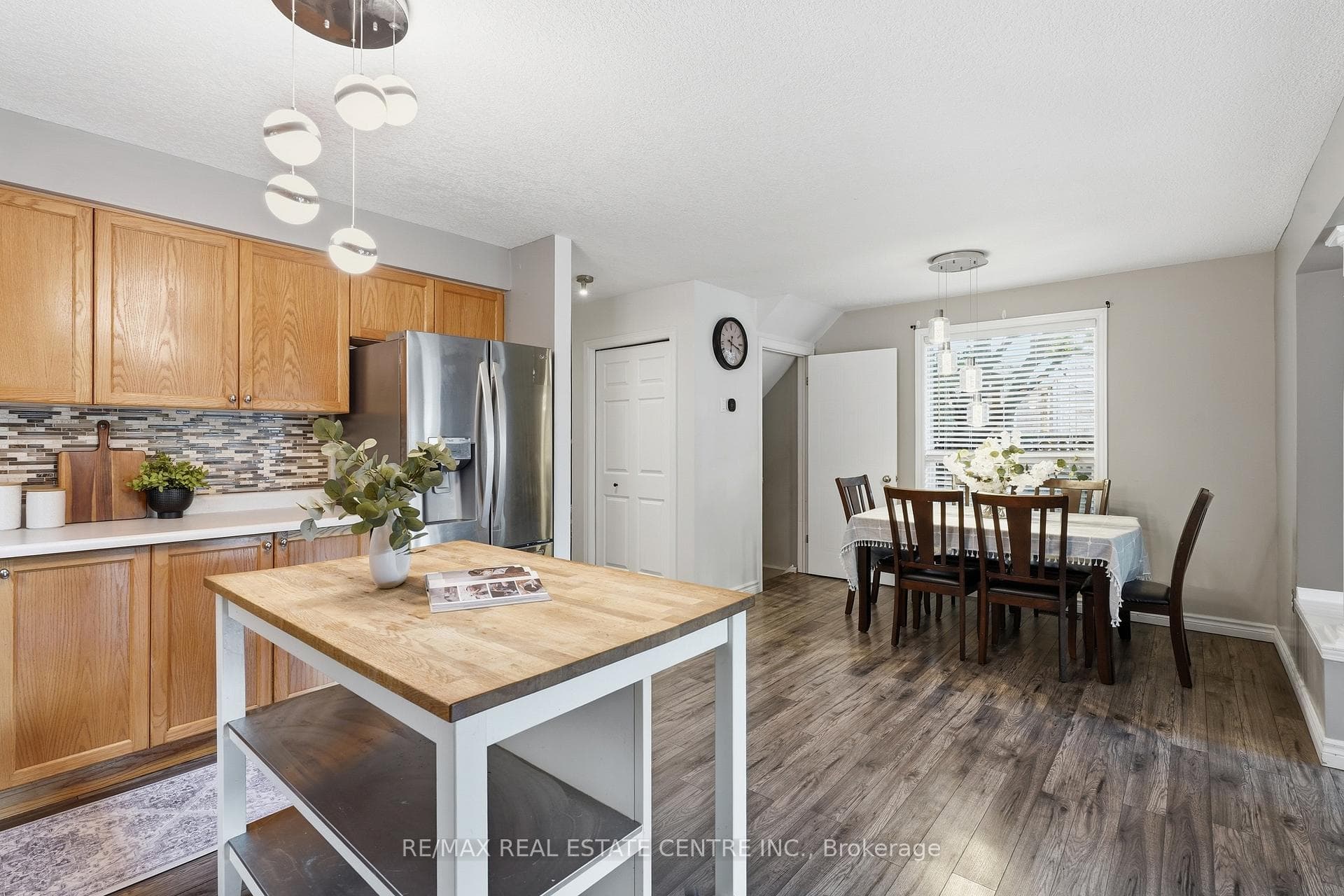 128 Houghton Street photo 17