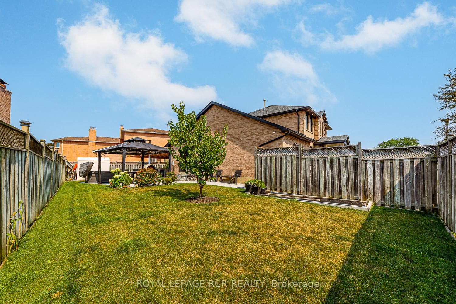 44 Fountainbridge Drive photo 38