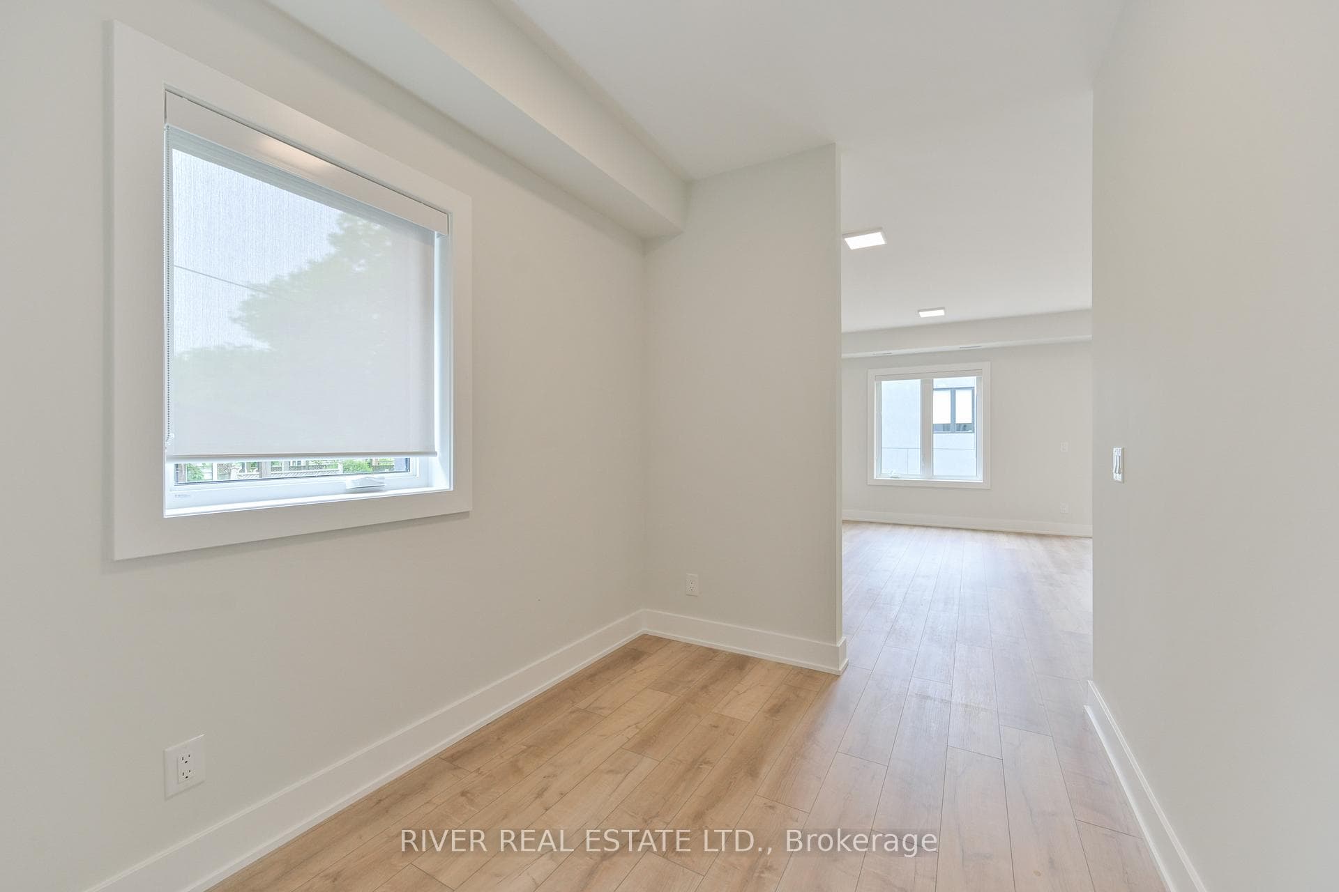 2420 Gerrard Street Unit 2 photo 4