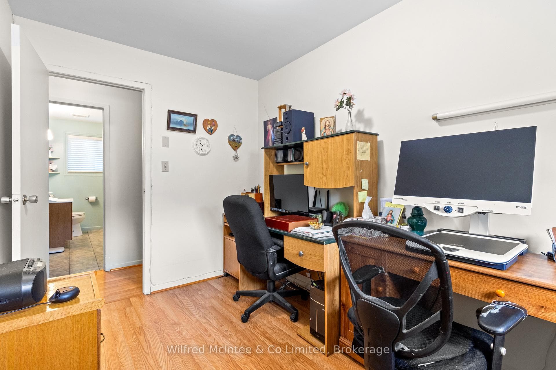 455 Bruce Street photo 27