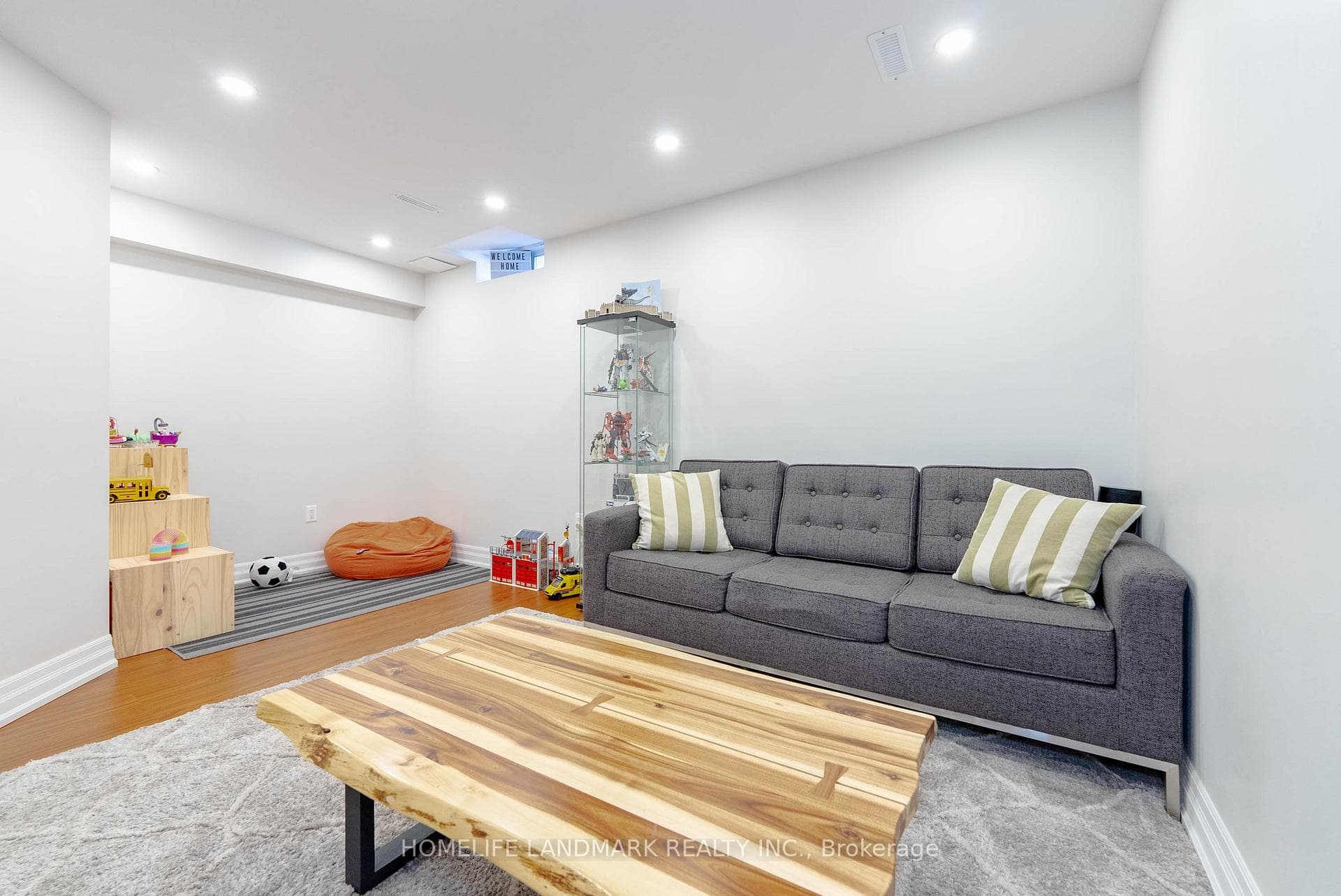 18 Lodgeway Drive photo 8