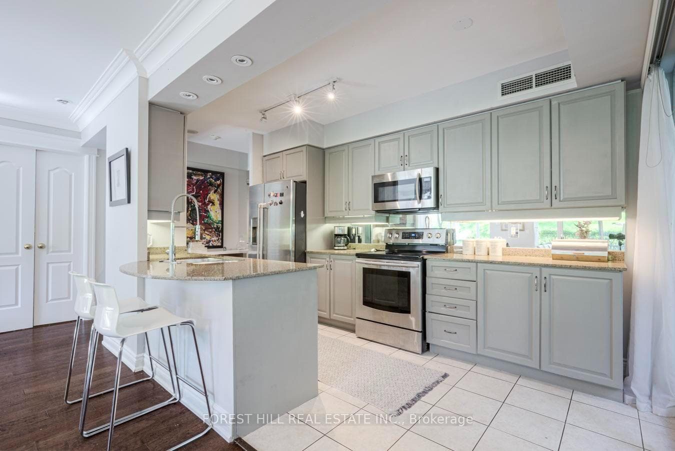 38 William Carson Crescent Unit 114 photo 17
