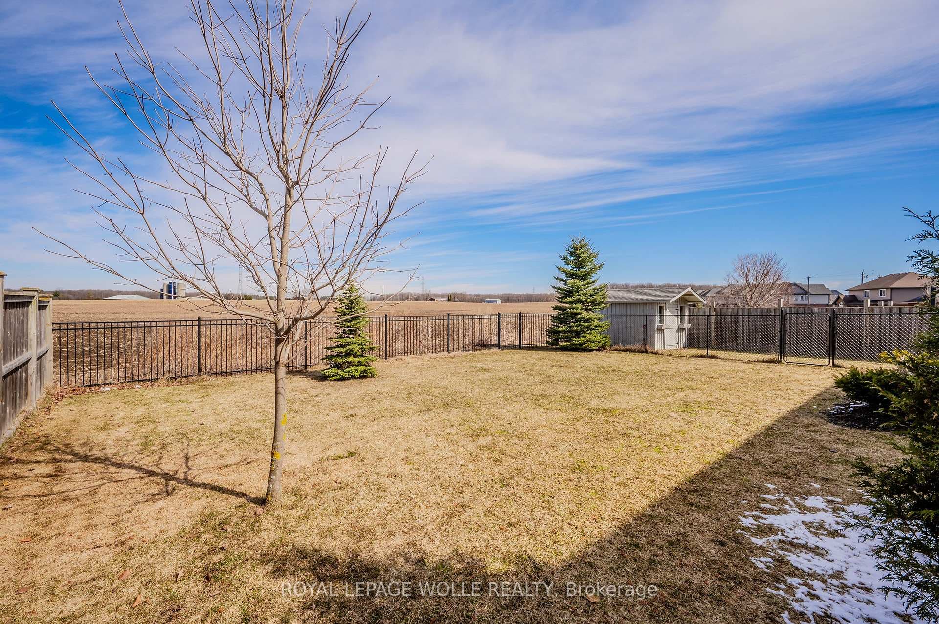 65 Goldschmidt Crescent photo 36