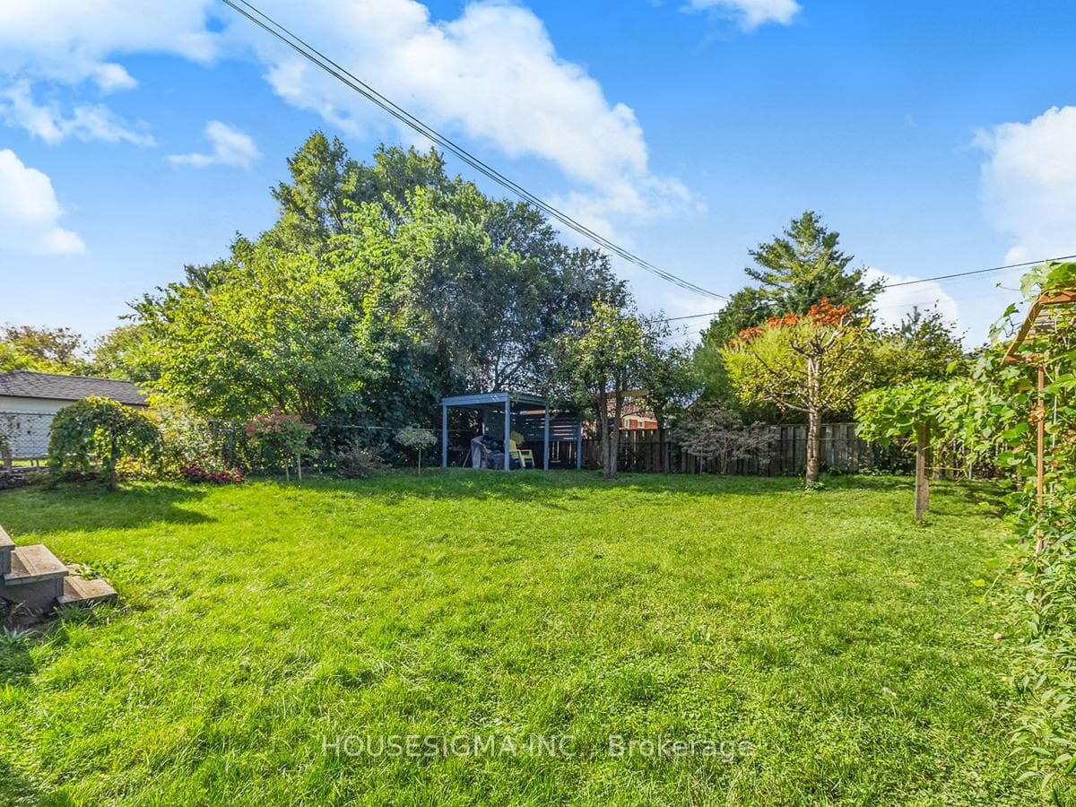 98 Westbourne Avenue photo 13
