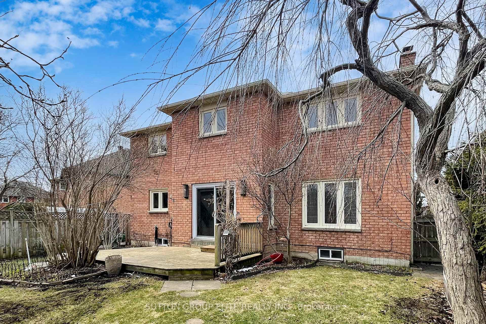35 Fanshawe Drive photo 40