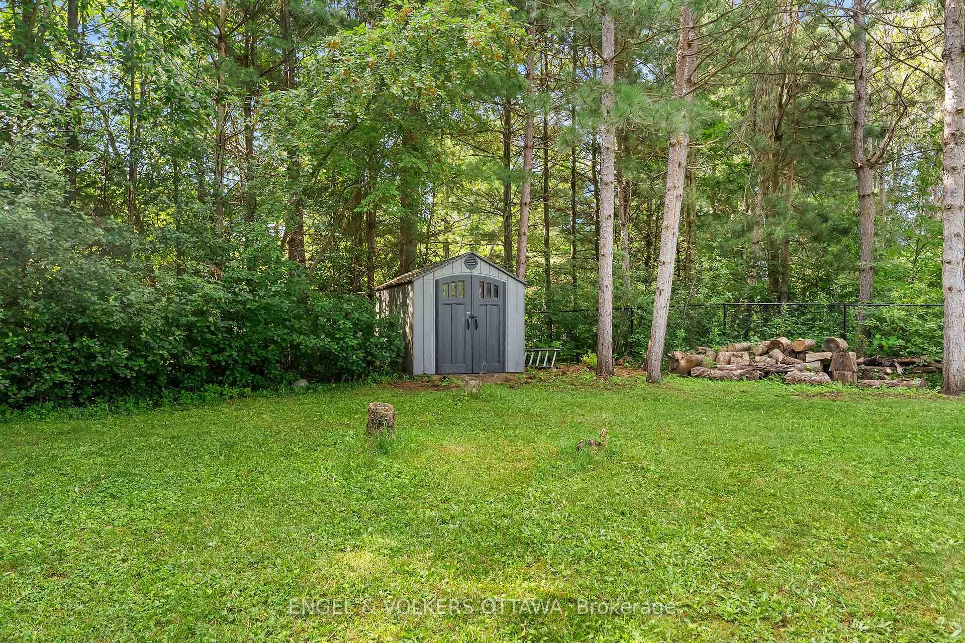 7005 Millar Road photo 41
