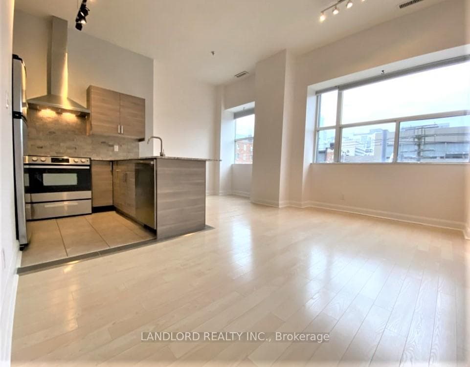 700 King Street Unit 212 photo 1