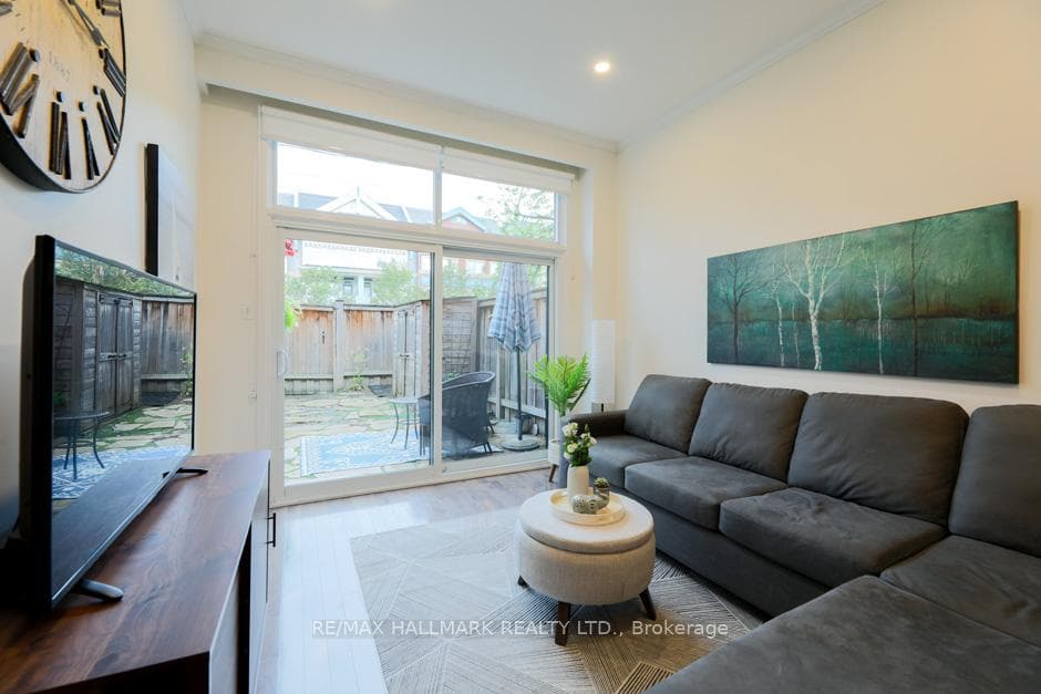 10 Buller Avenue Unit 13 photo 10