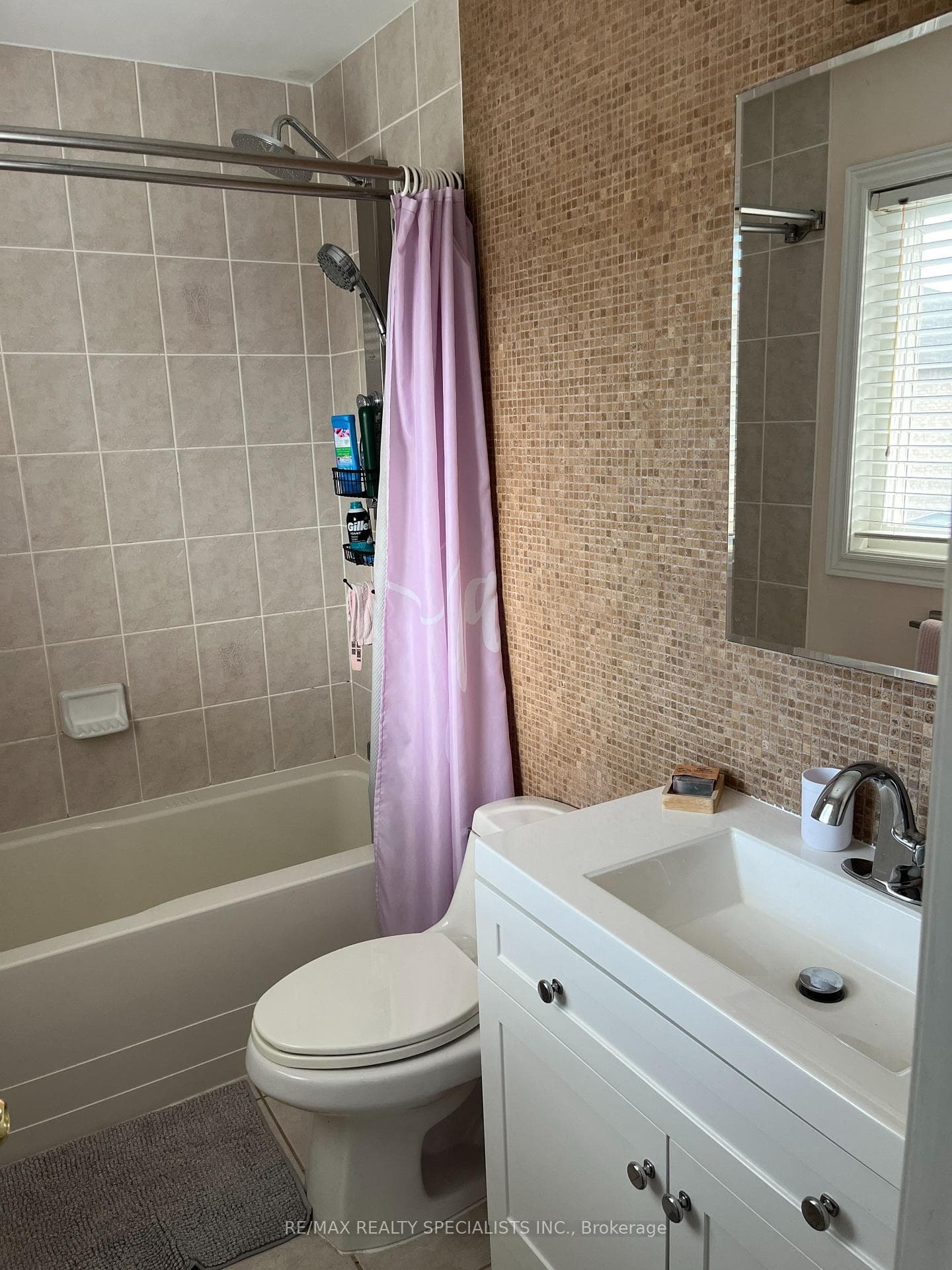1098 Cumming Boulevard photo 13