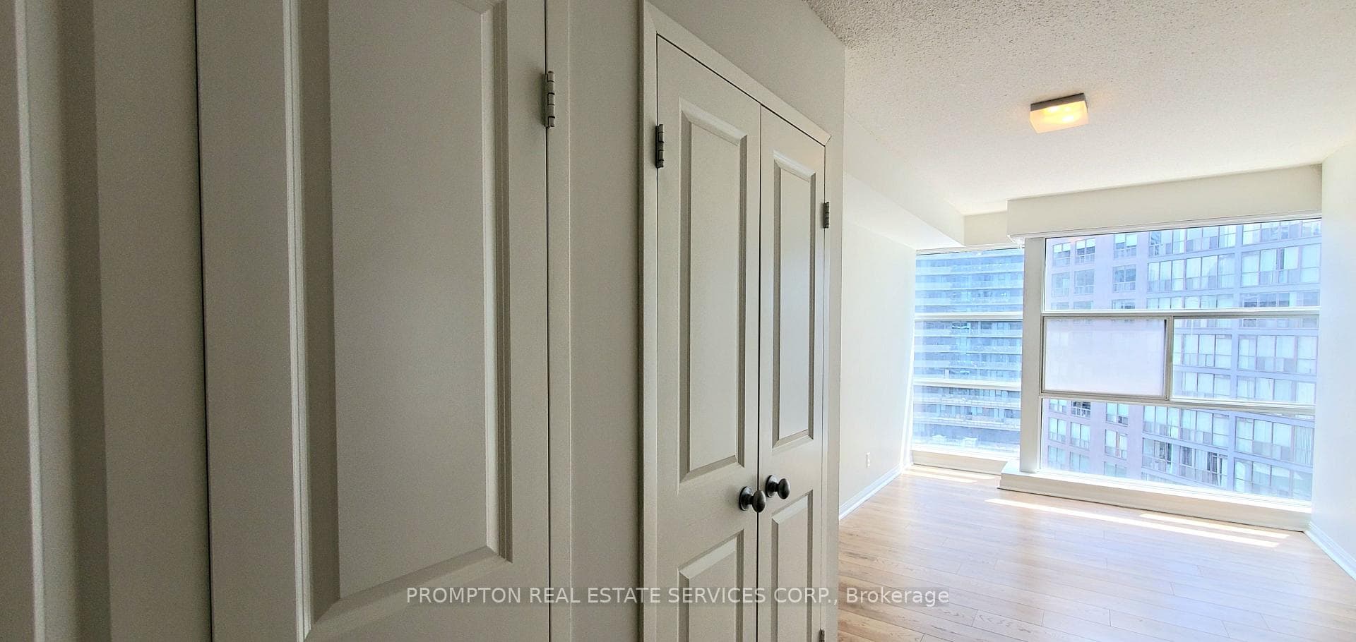 11 St Joseph Street Unit 1601 photo 16