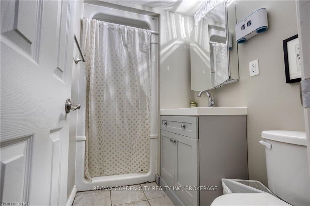 102 JACOBSON Avenue photo 20