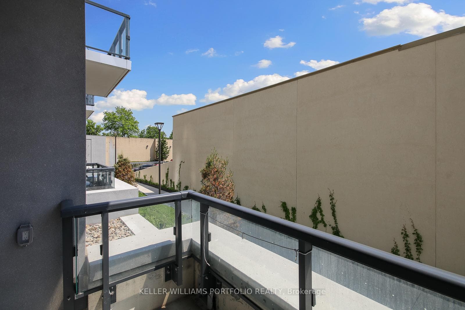 30 Inn On The Park Drive Unit 219 photo 18