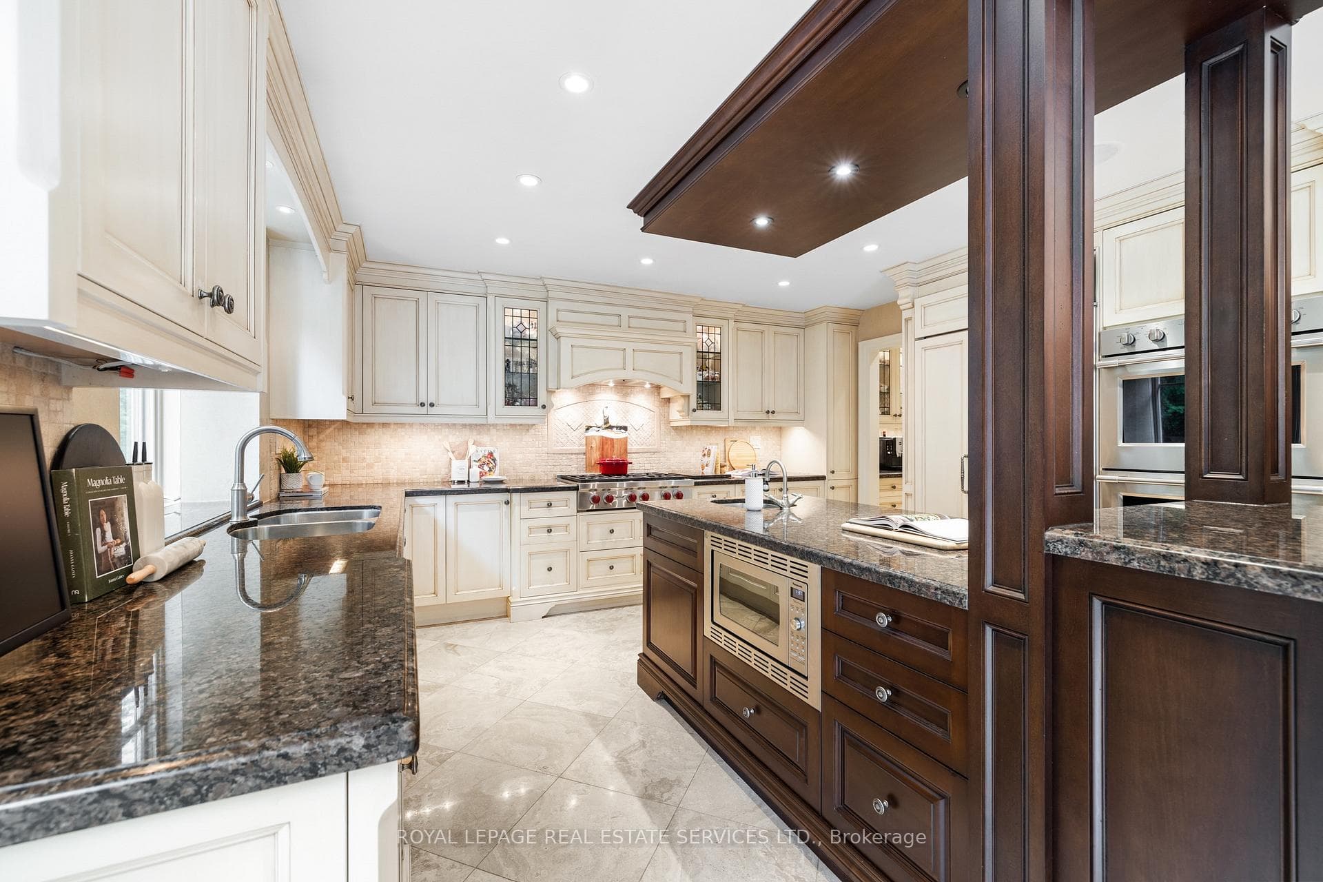 26 Thorncrest Road photo 18