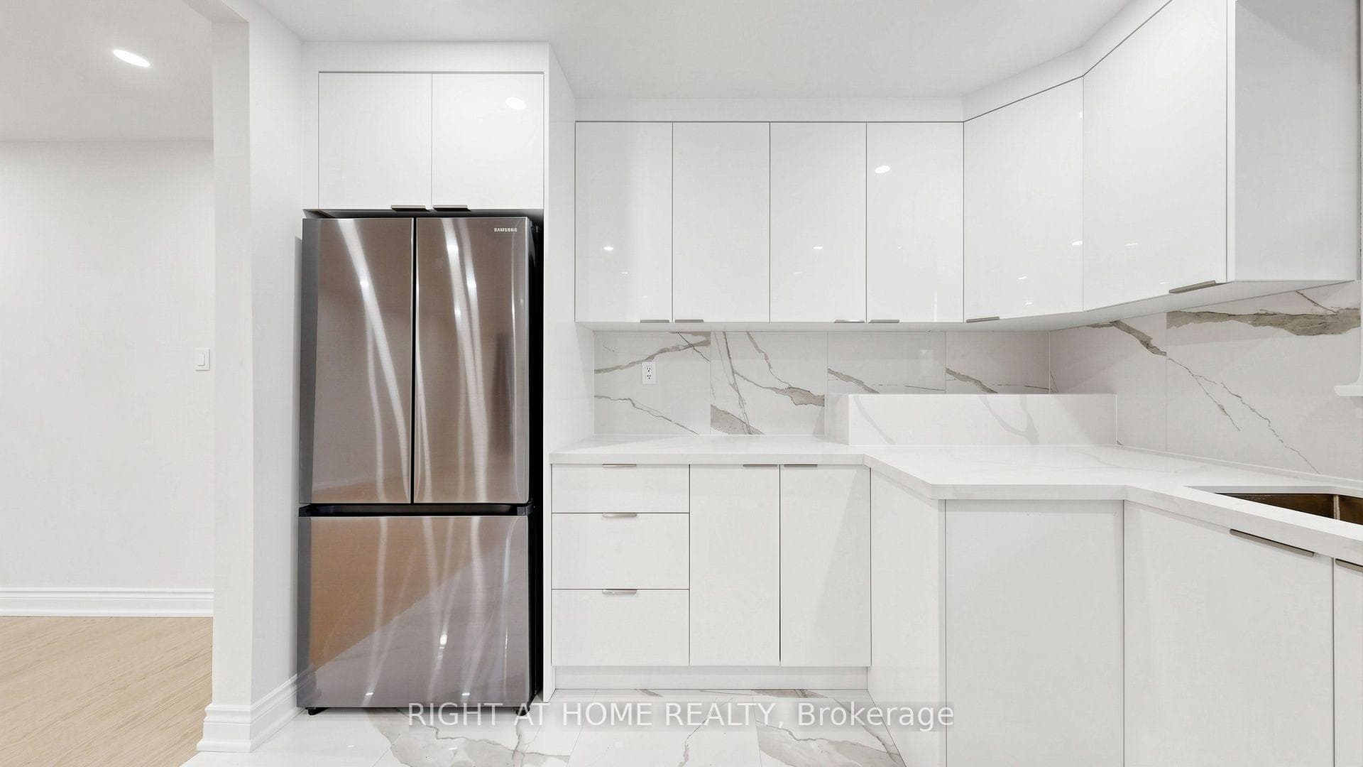 76 Fenside Drive photo 12