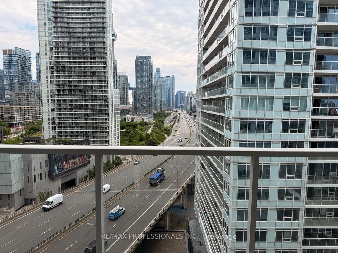 19 Bathurst Street Unit 1708 photo 23