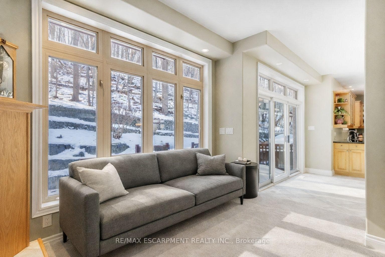 130 DORCHESTER Drive photo 14