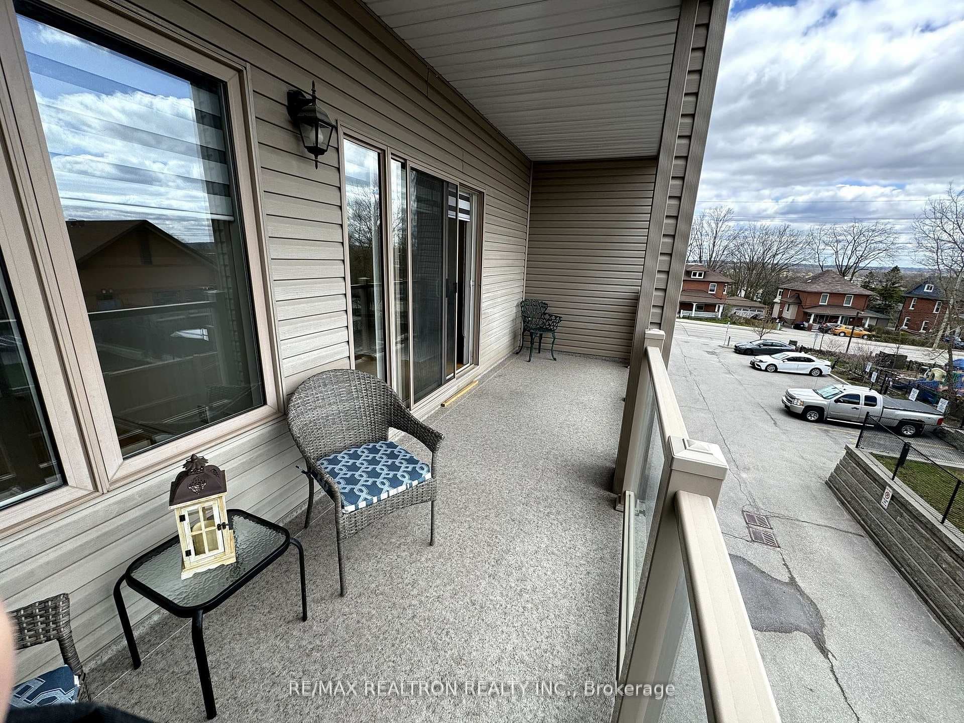 128 Barrie Street Unit 204 photo 13