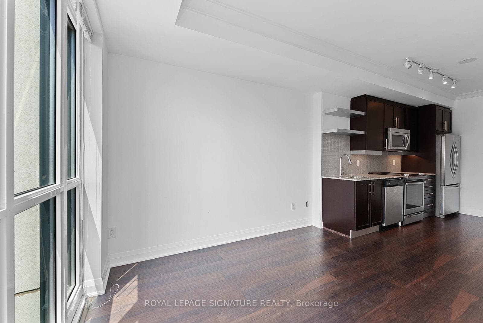 400 Adelaide Street Unit LPH11 photo 15