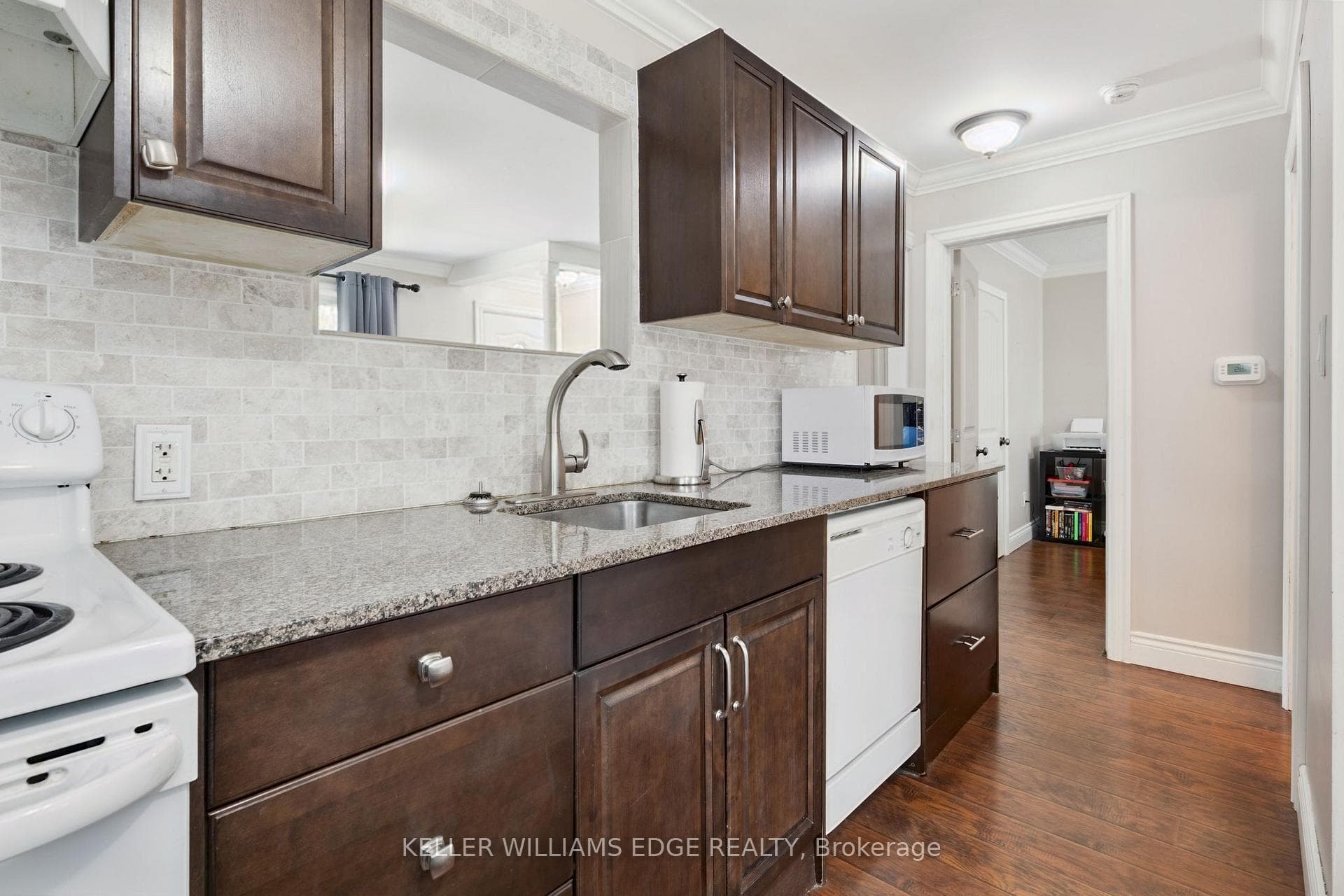 134 Selkirk Avenue photo 12