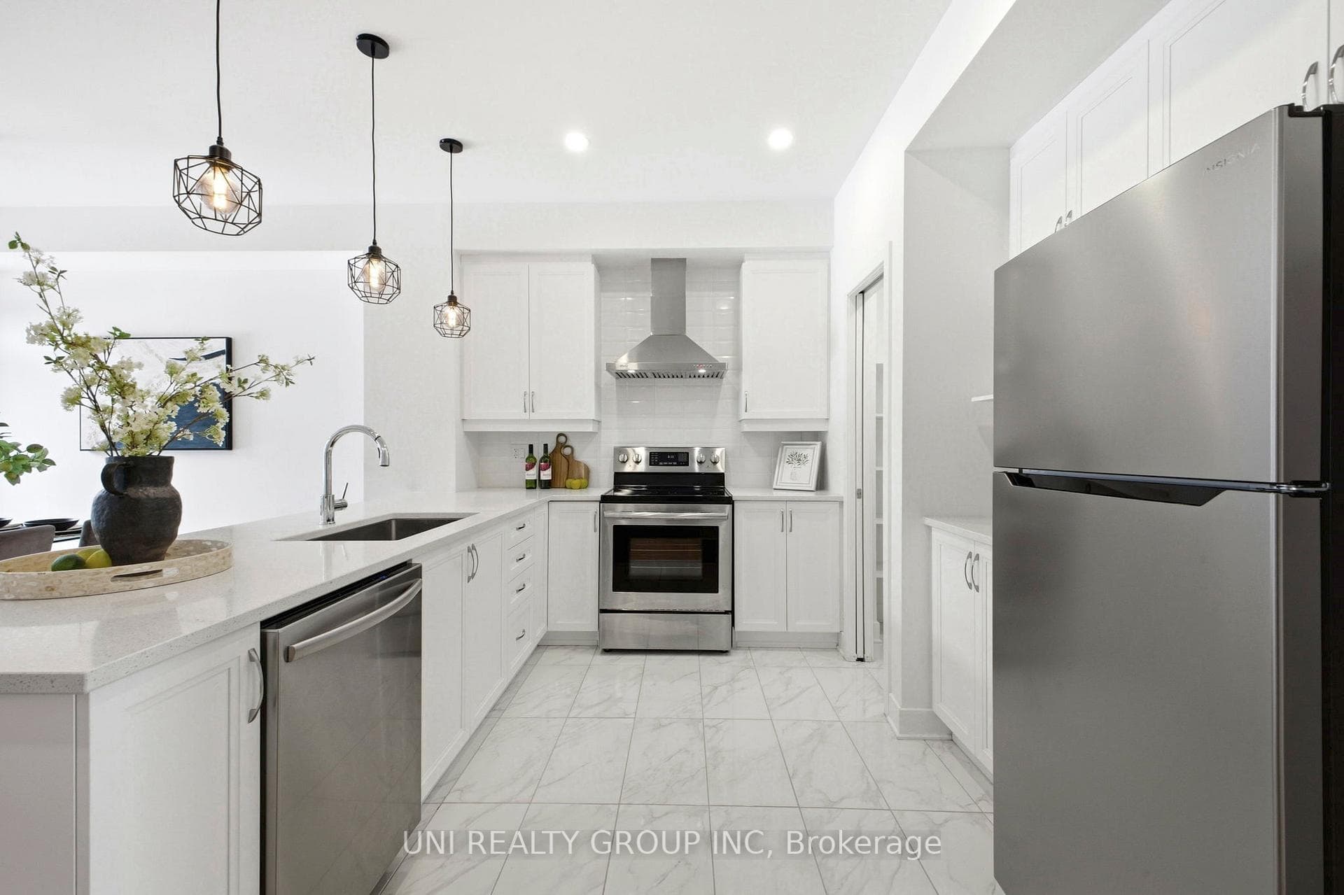 828 Chipping Circle photo 7