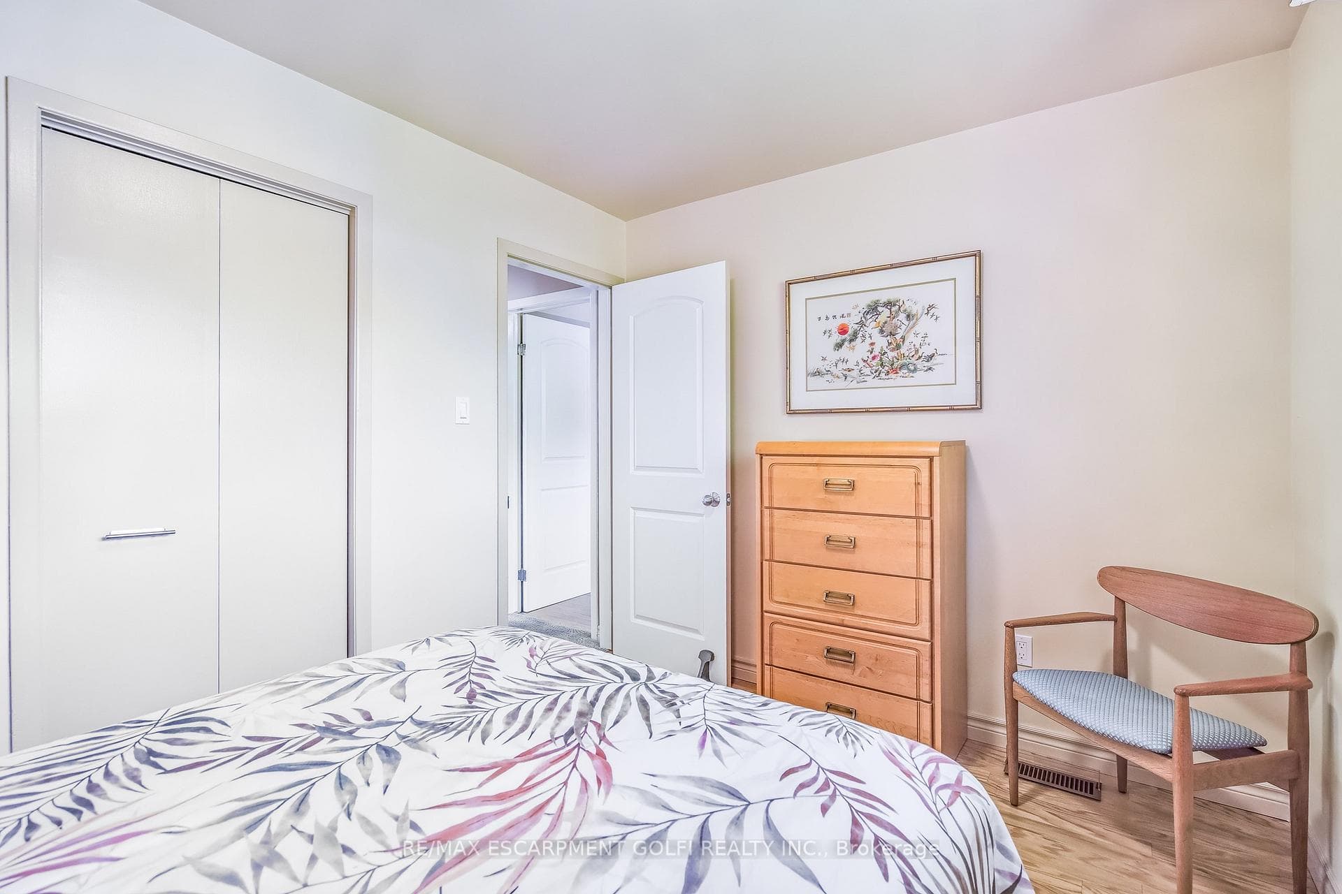 146 CLIFTON DOWNS Road photo 17