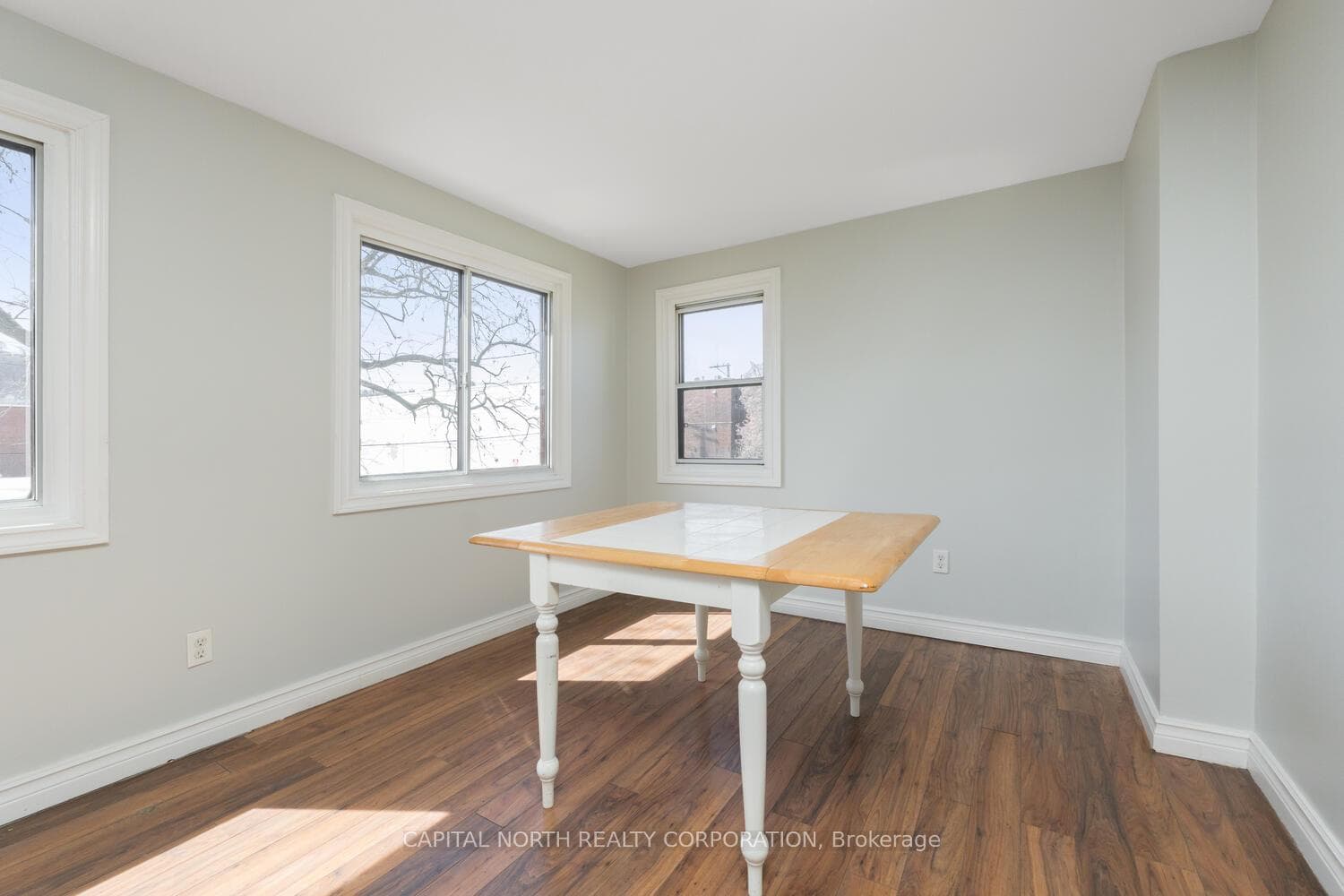 564 King Street Unit Upper photo 22