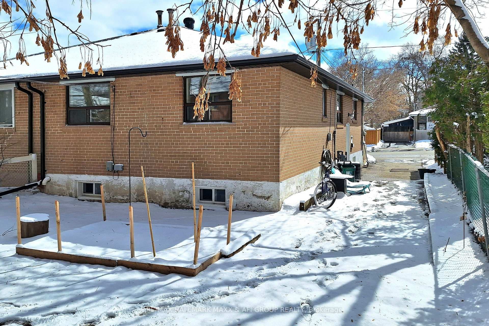 207 Septonne Avenue Unit Main photo 32