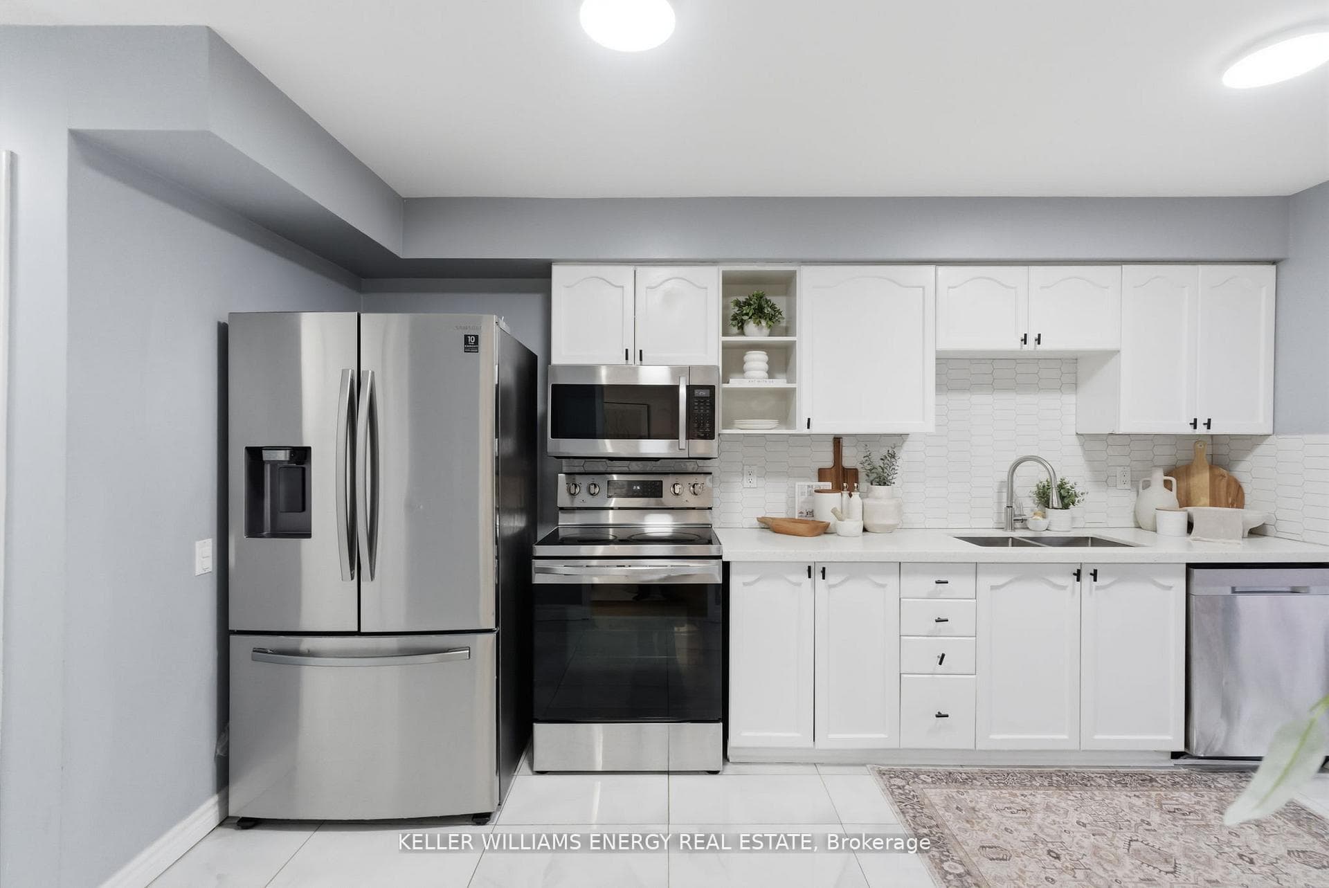 332 Elgin Street photo 10