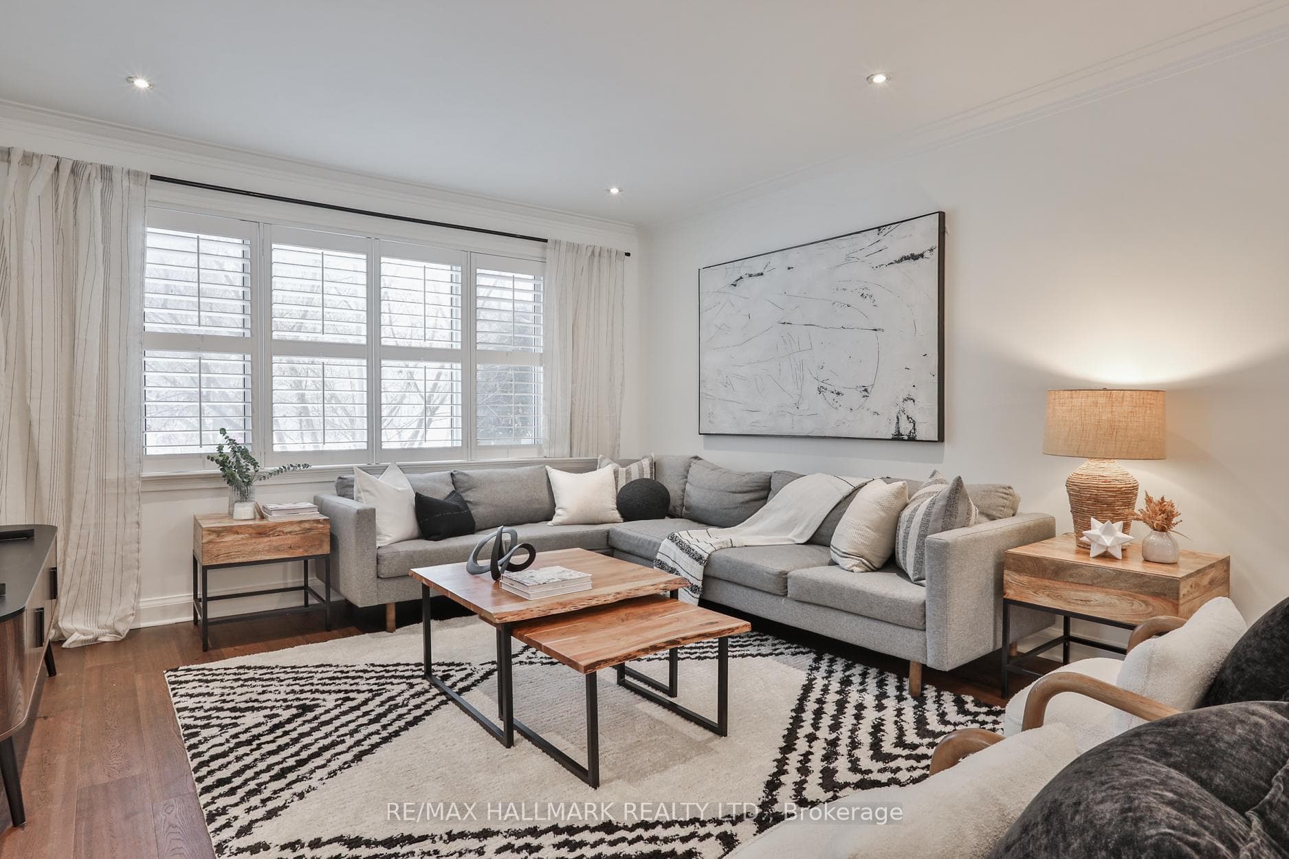 299 Ridley Boulevard photo 3