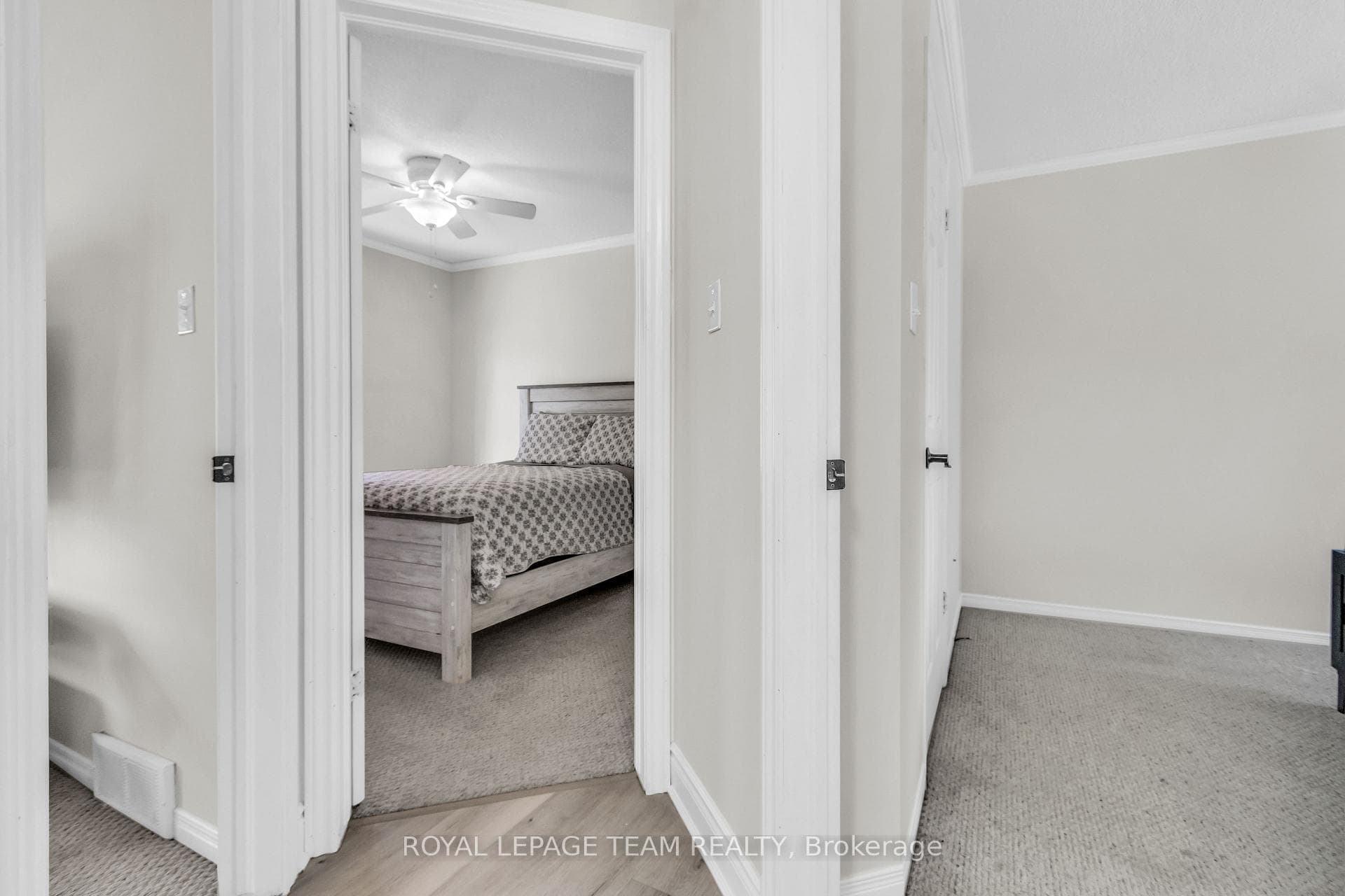 7706 Alfred Street photo 29