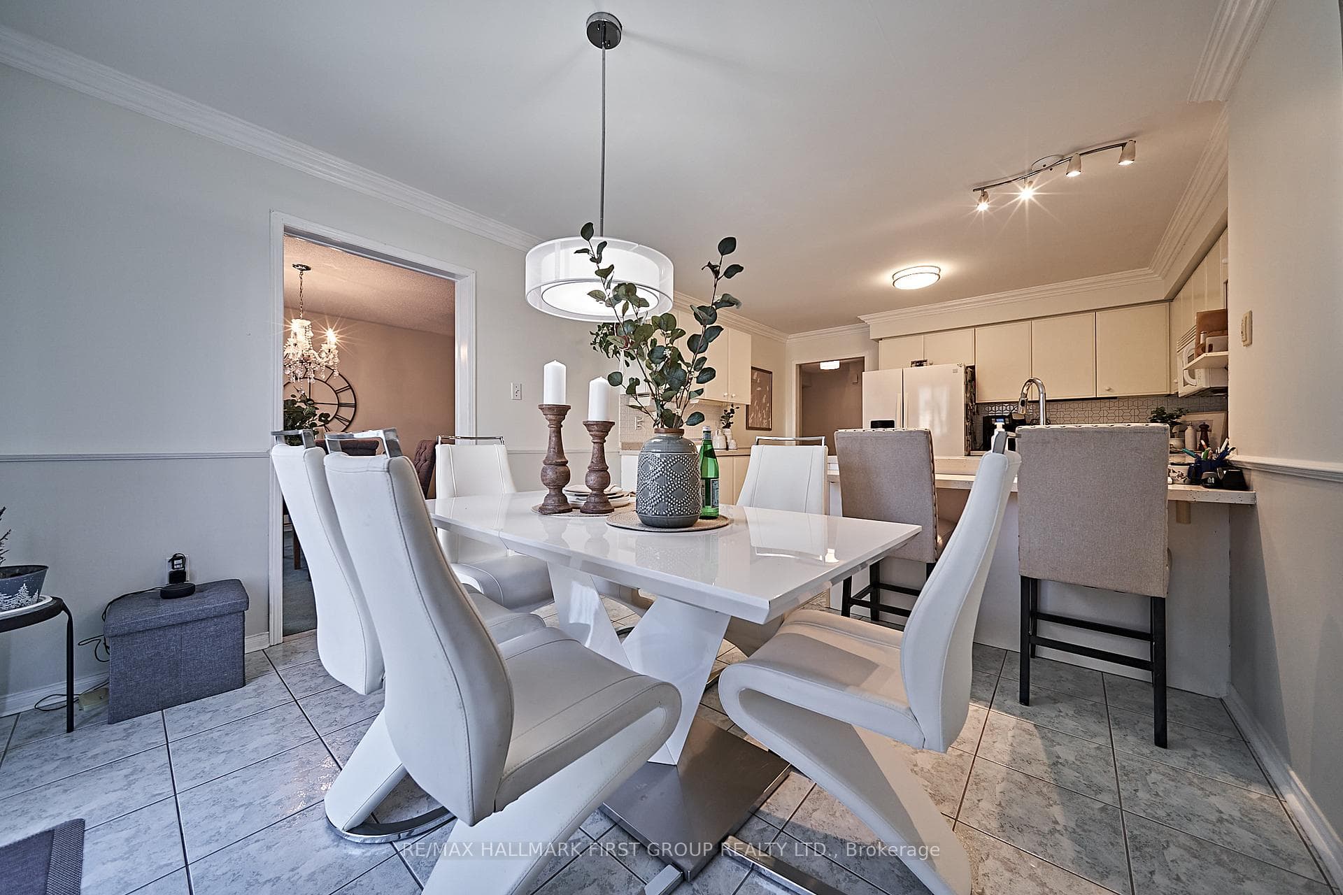 996 Deer Valley Drive photo 8
