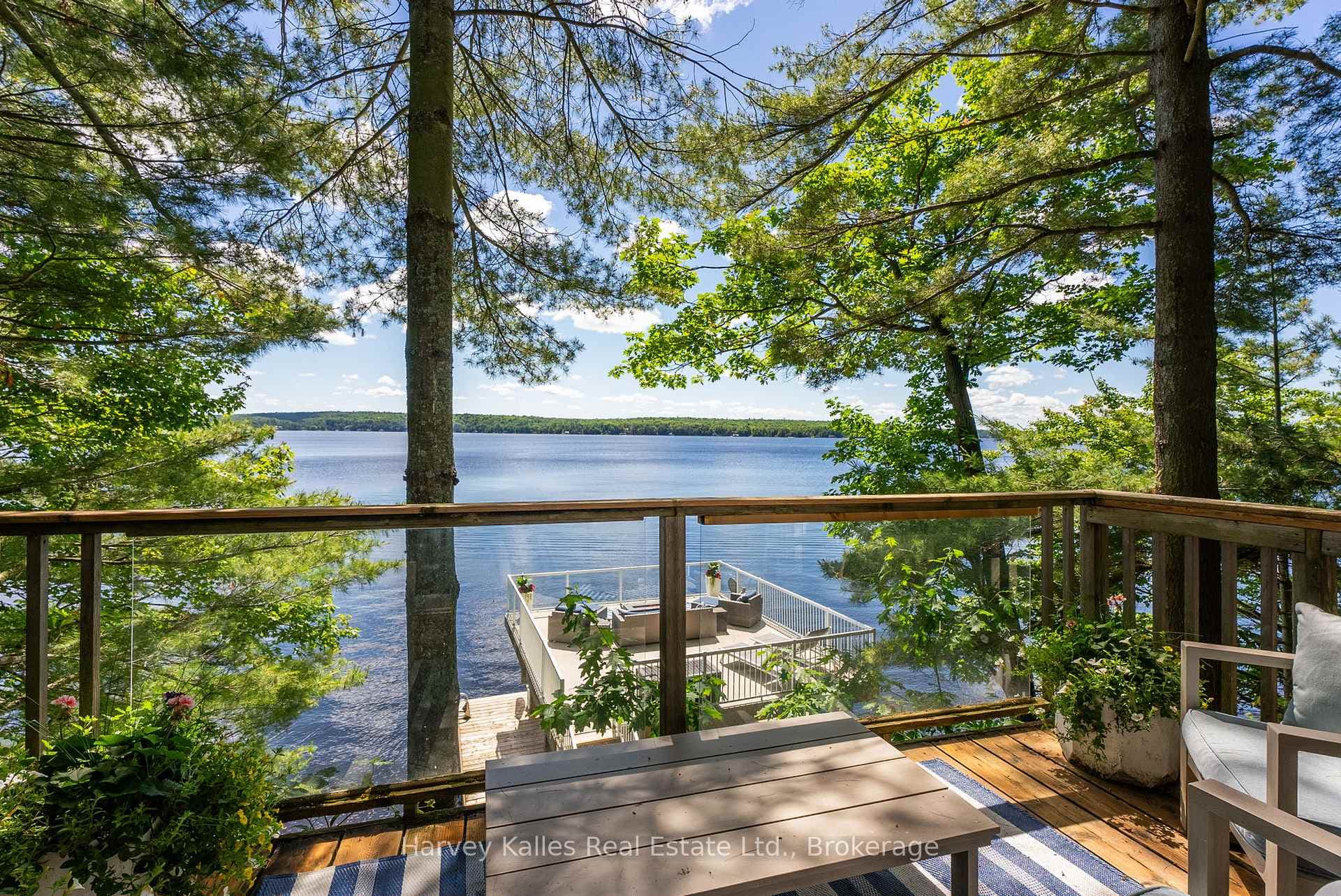 1043 Muskoka Crescent Road photo 3