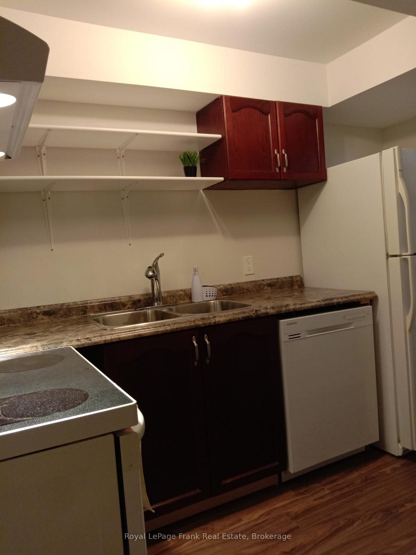 926 Walnut Court Unit Basement photo 5