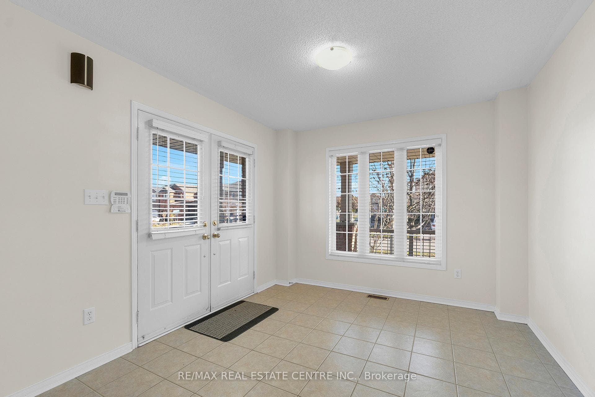 36 Capistro Street photo 4