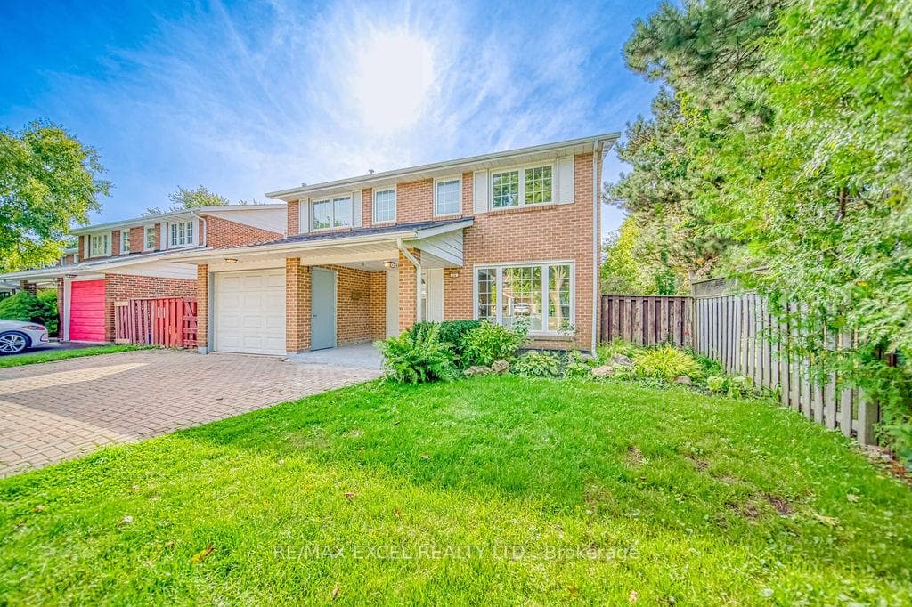 24 Bridlewood Boulevard photo 39