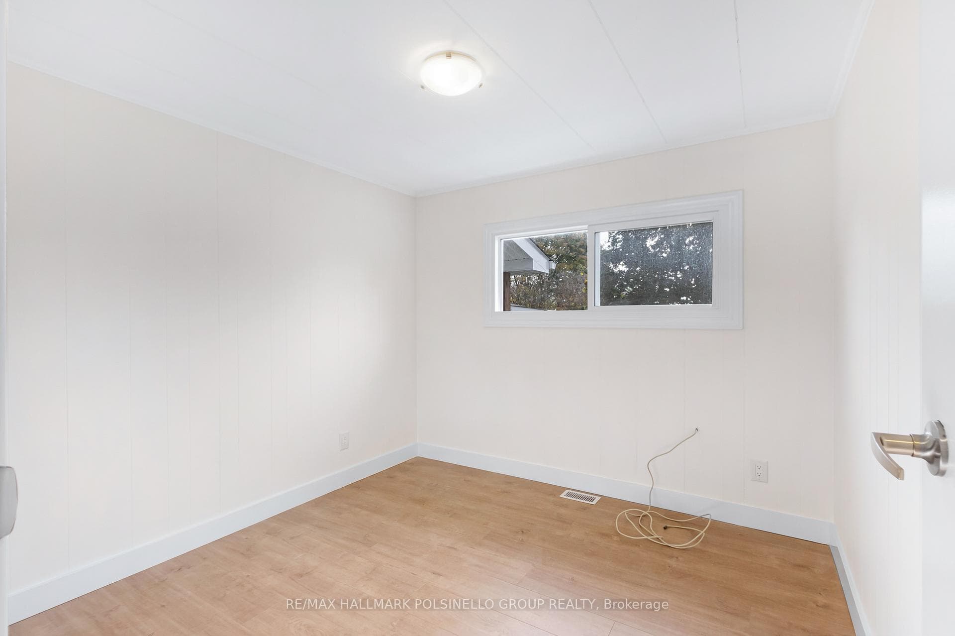 2 Trefoil Drive photo 28
