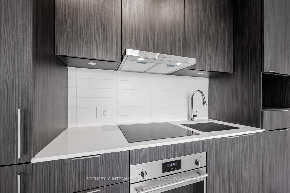 7 Golden Lion Heights Unit 2810 photo 8