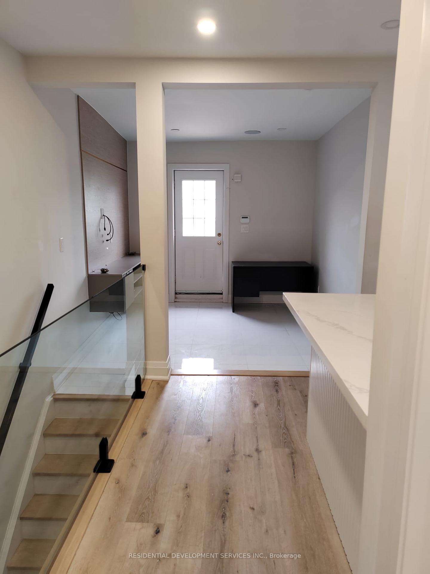 Kitchen to Entry