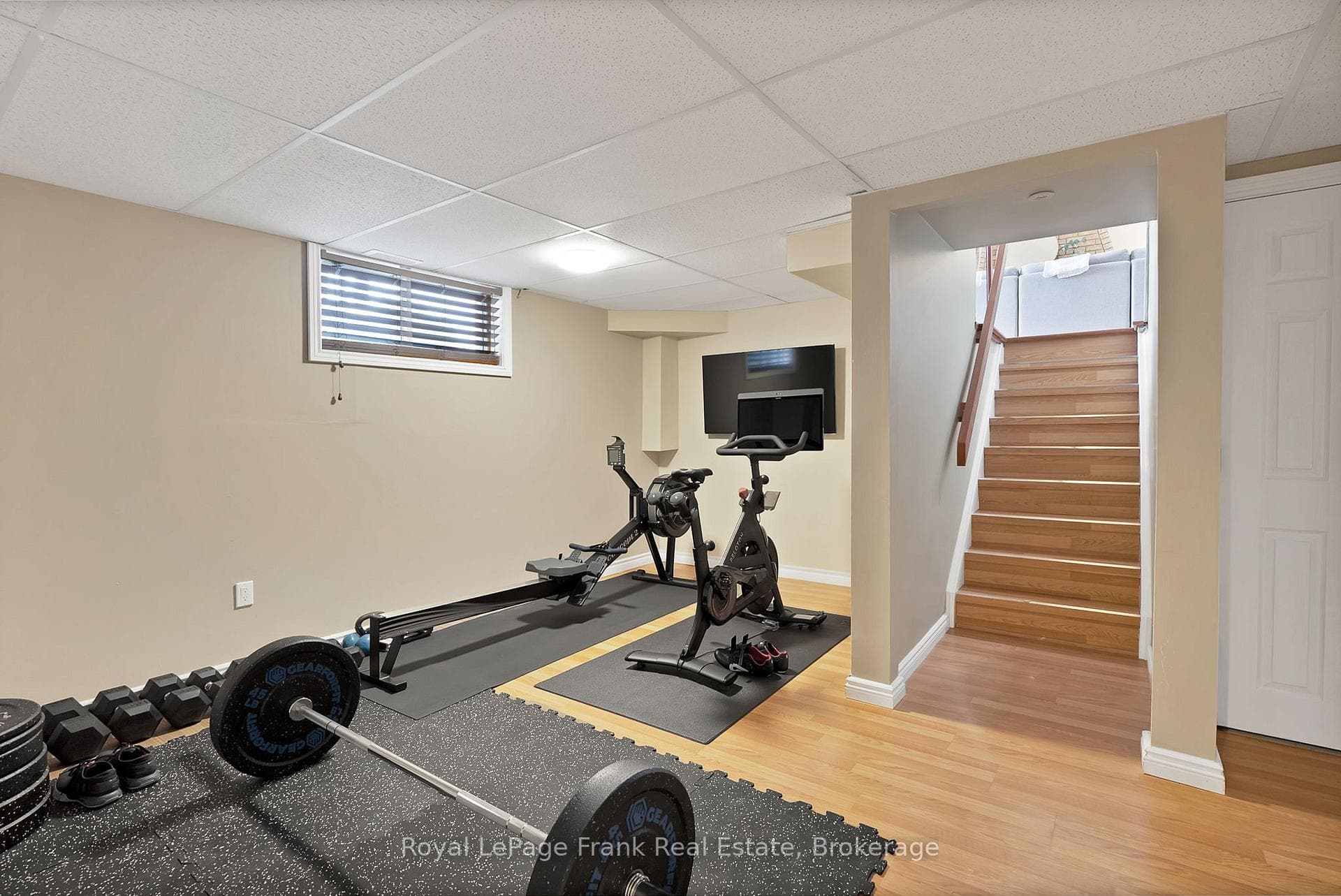 8 Gamron Avenue photo 37
