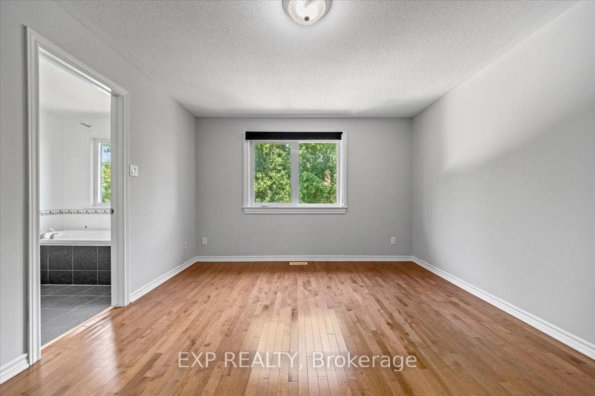 264 Bradwell Way photo 23