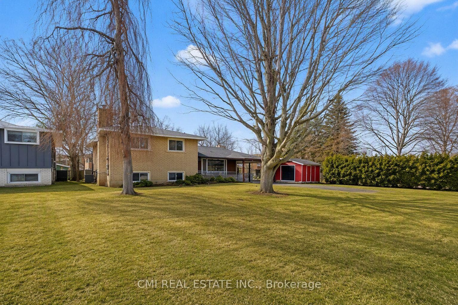4306 East Avenue photo 1