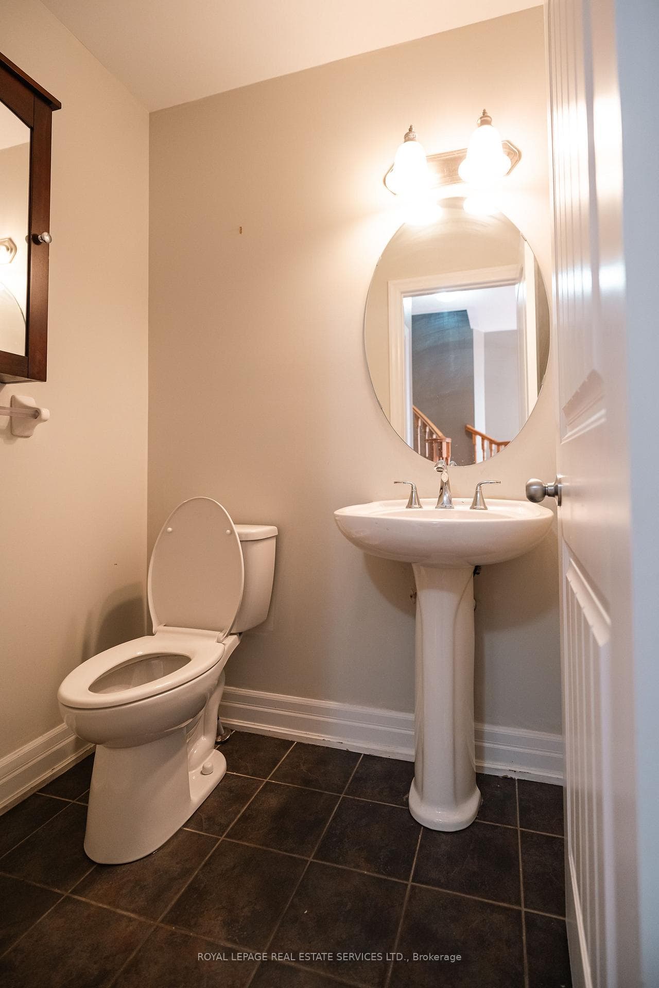 258 Holloway Terrace photo 13