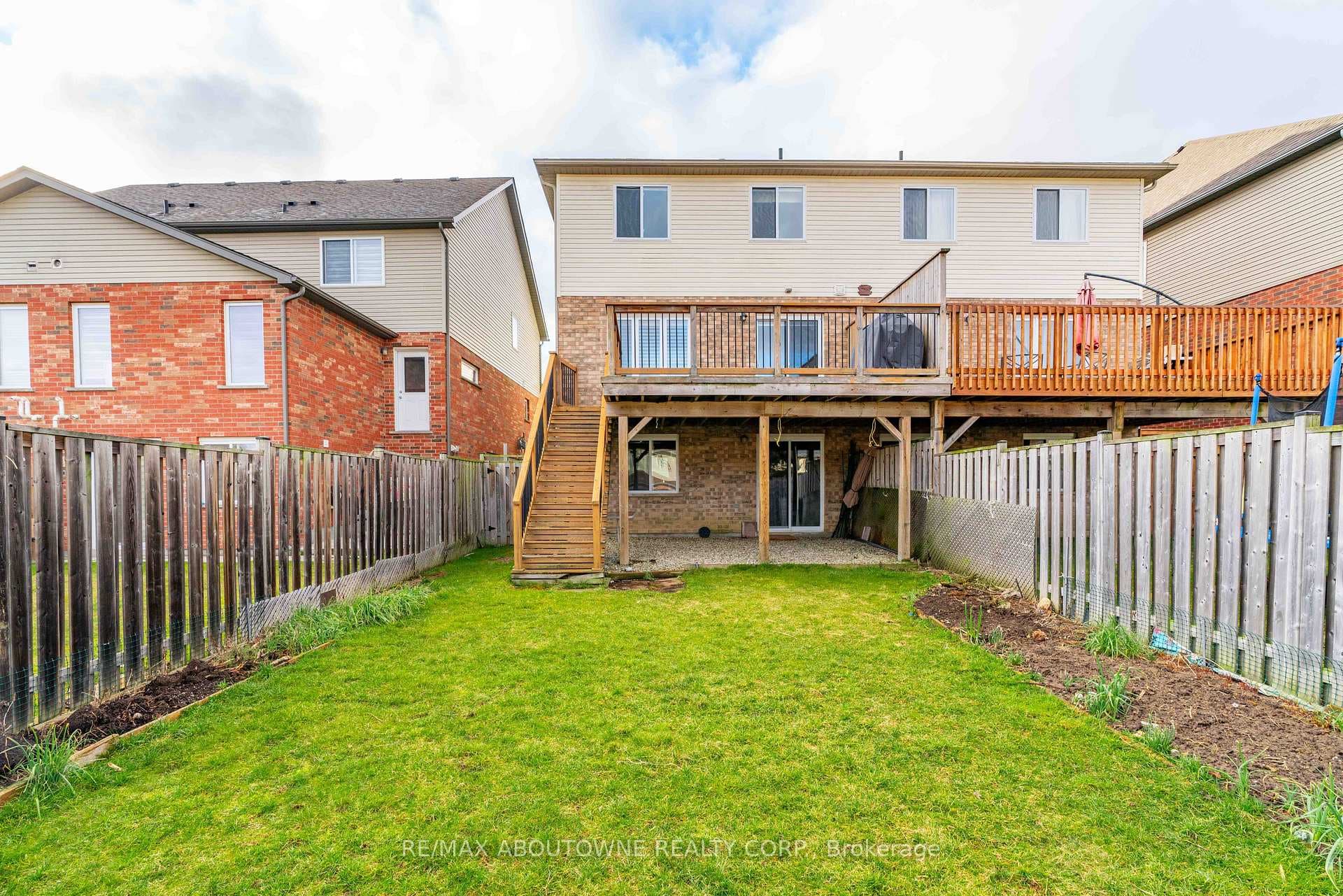 91 Curzon Crescent photo 34
