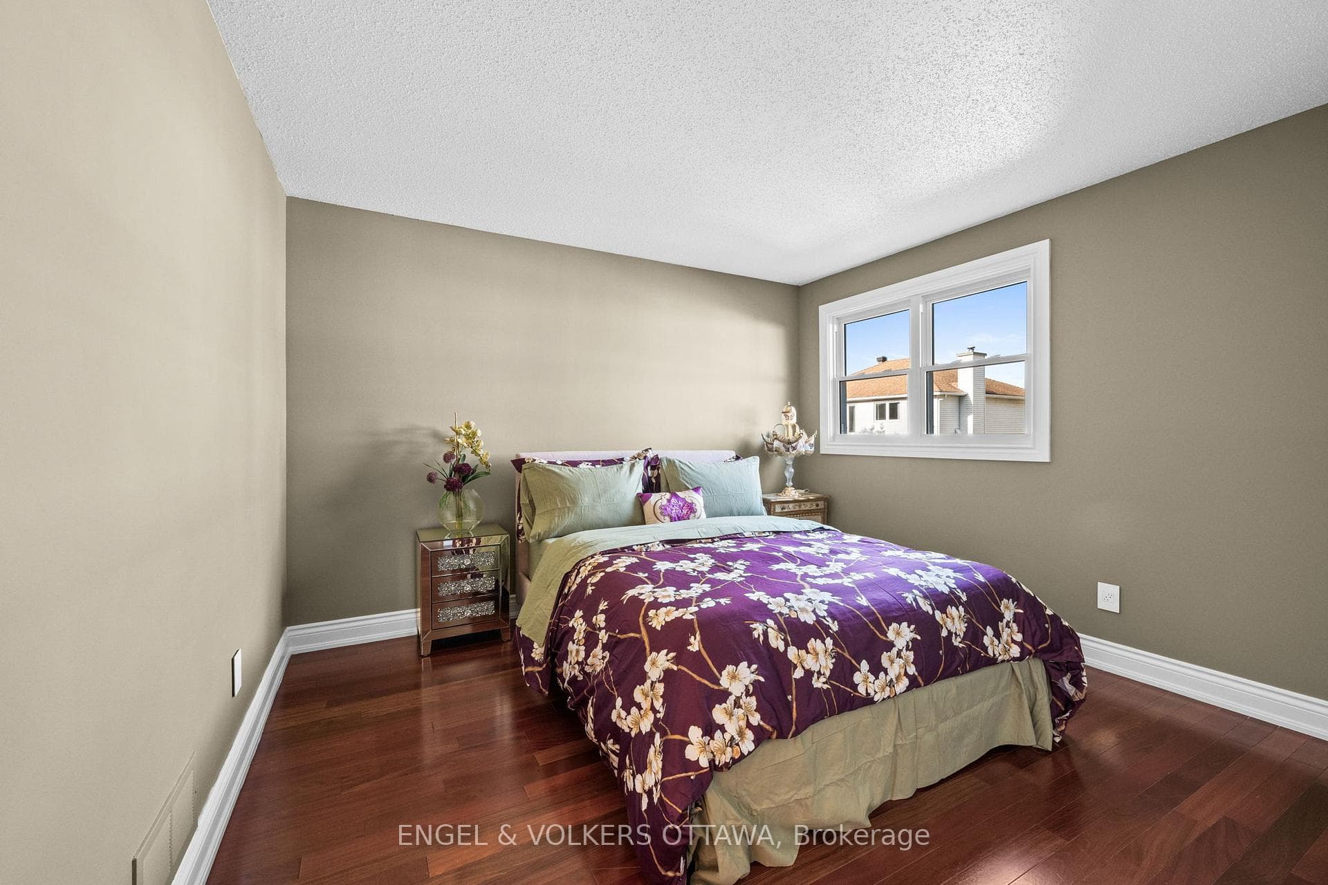 563 Merkley Drive photo 23