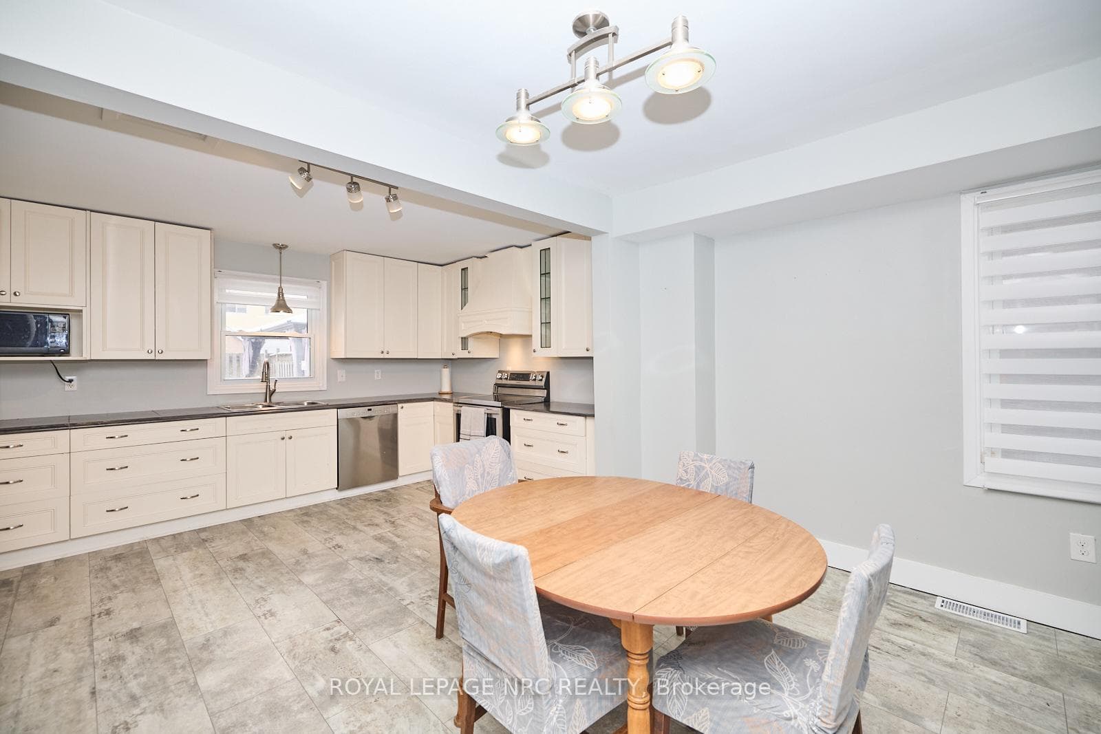 86 McAlpine Avenue photo 5
