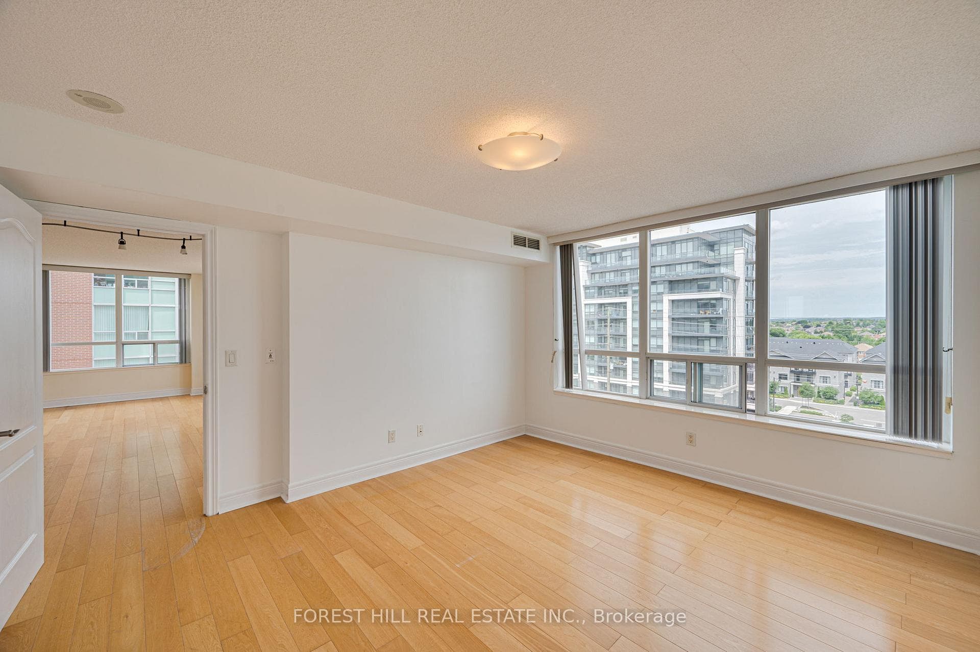 62 Suncrest Boulevard Unit 807 photo 32