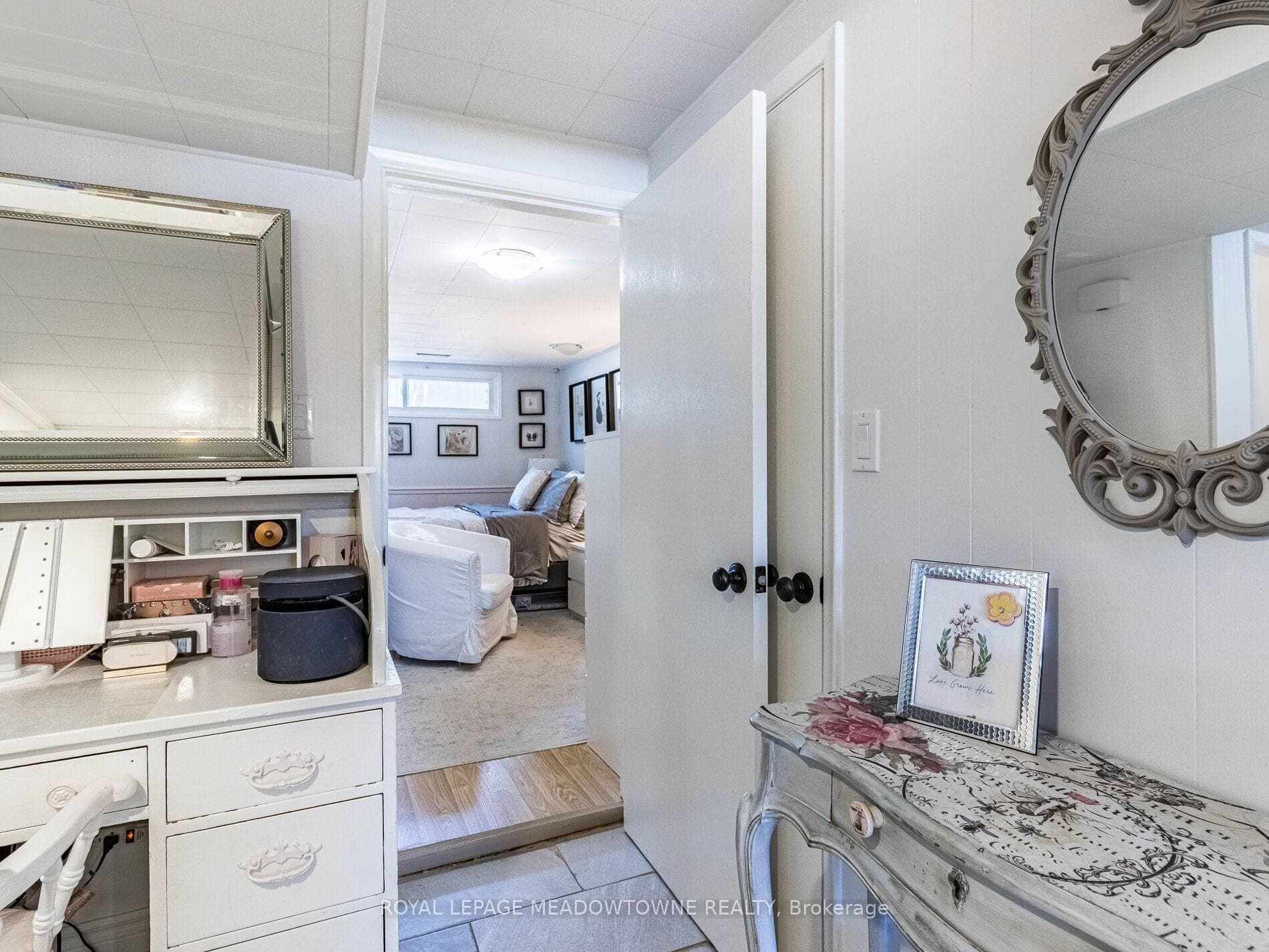 48 Chatsworth Drive photo 42