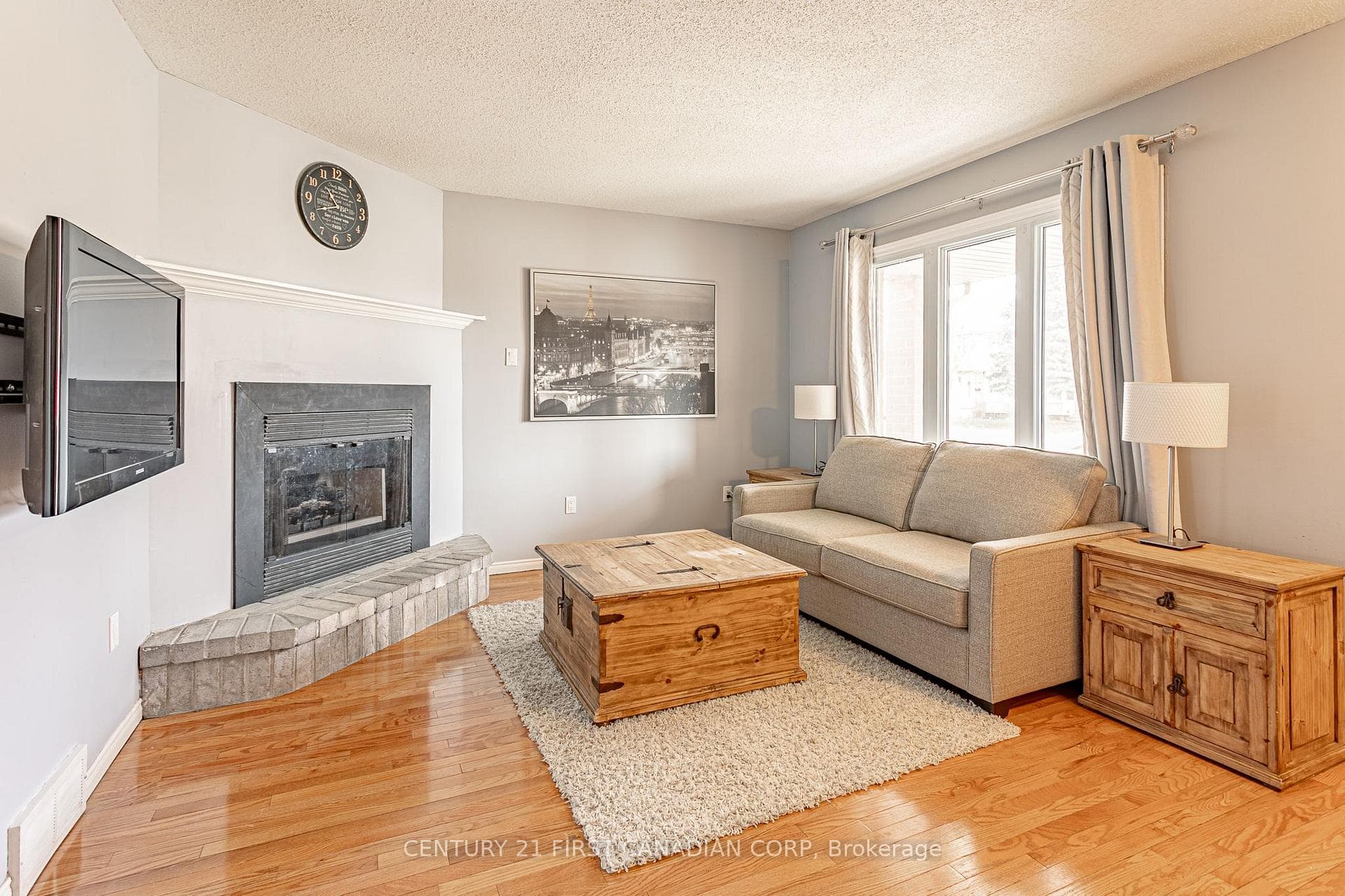 91 Bonaventure Drive photo 5